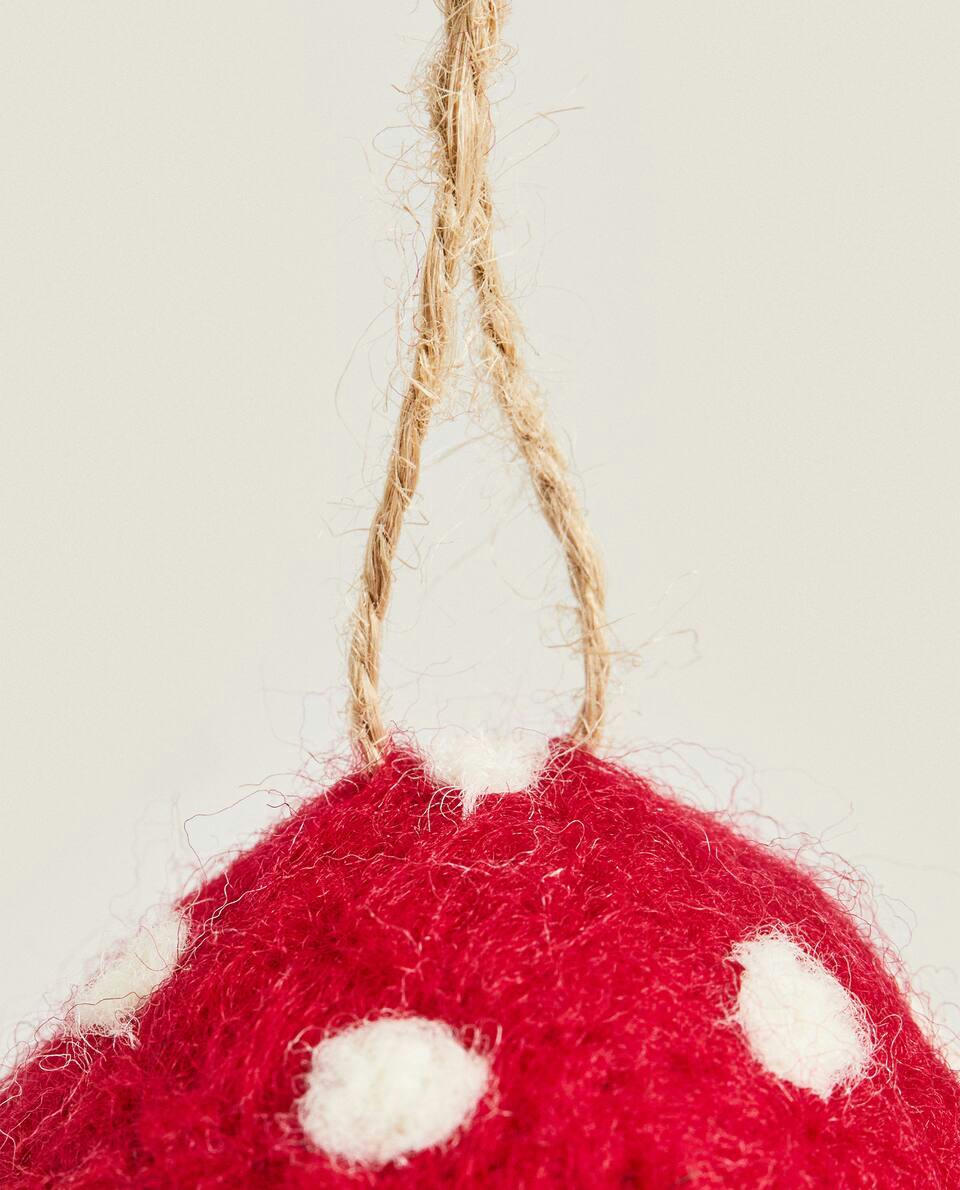 DECORAÇÃO DE NATAL EM FORMATO DE COGUMELO DE FELTRO