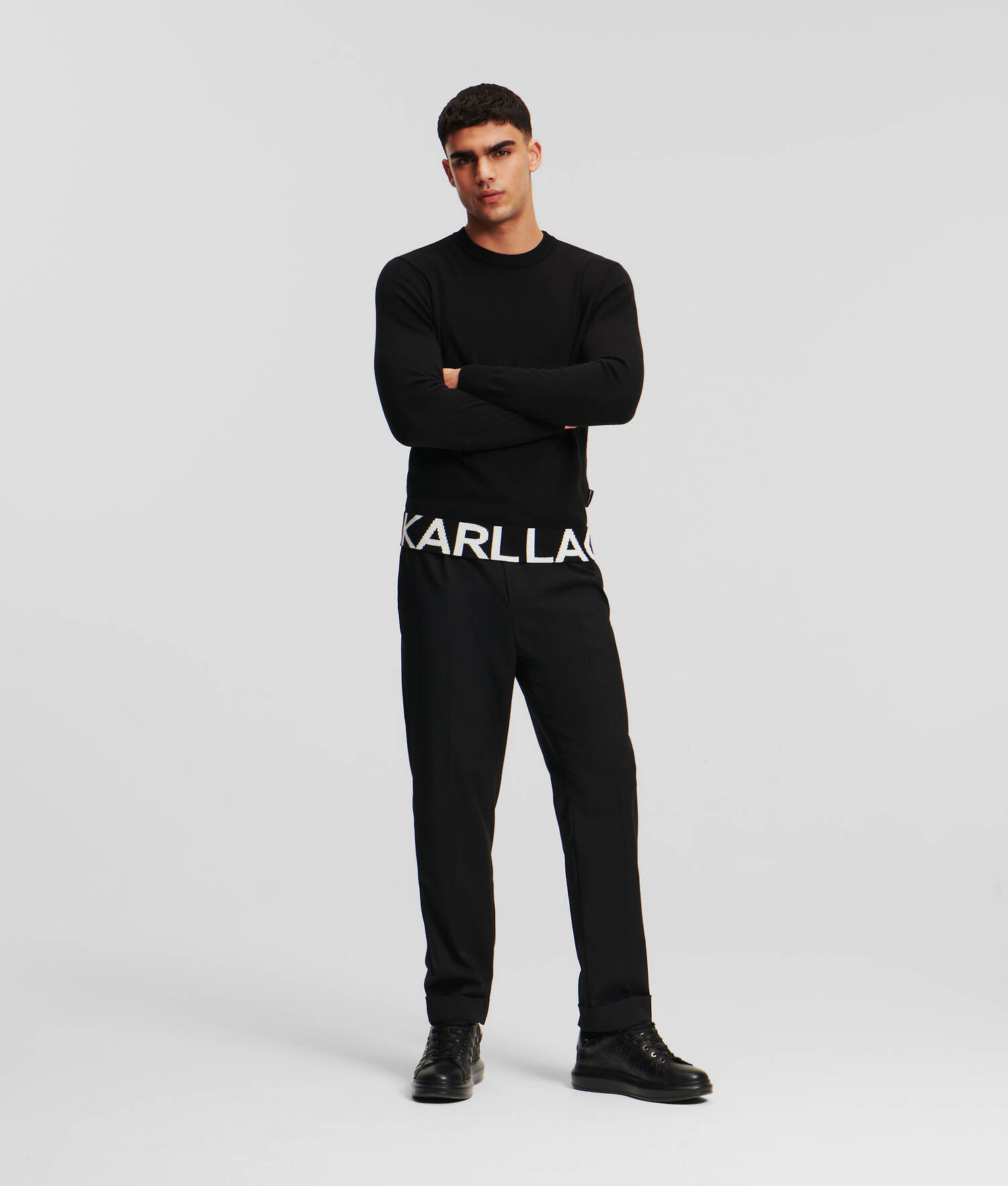 PULL AVEC LOGO KARL