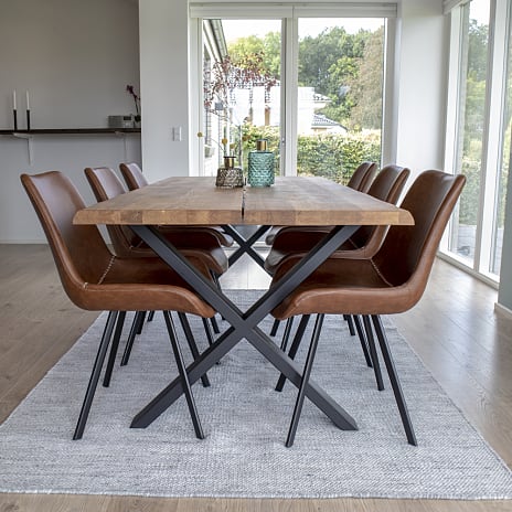 Toulon spisebord - olieret eg
