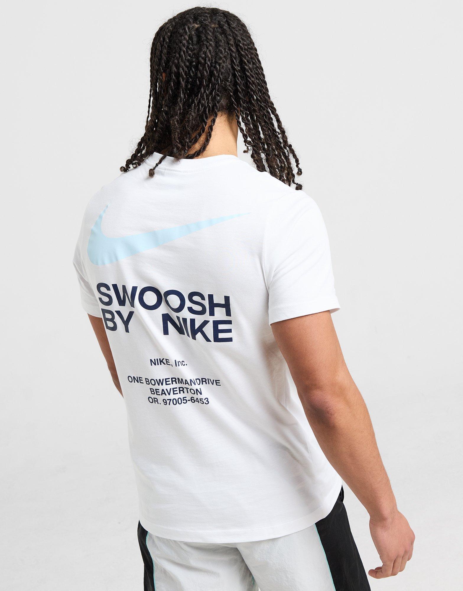 Nike T-Shirt Swoosh