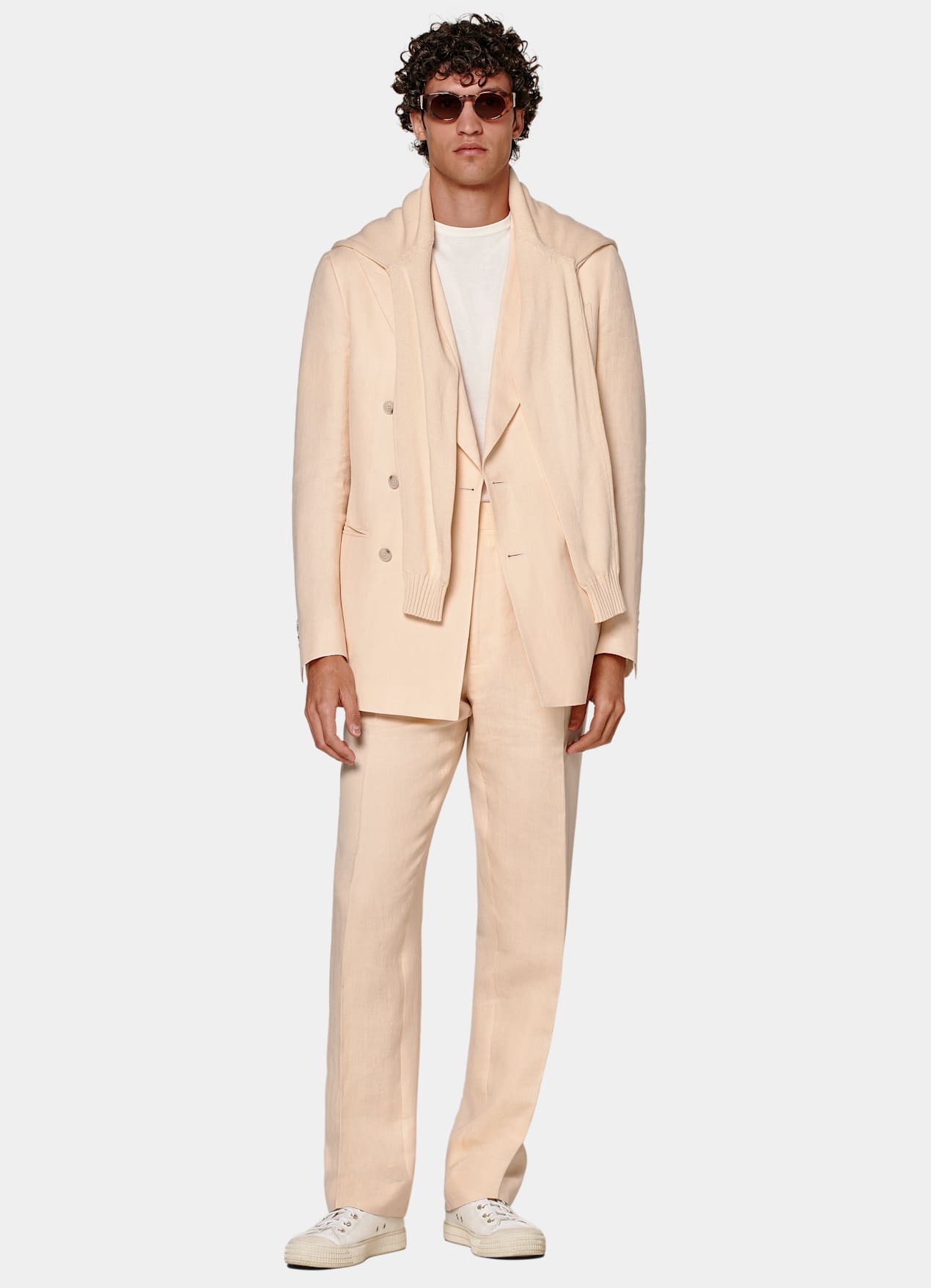 Costume Havana coupe Tailored rose clair
