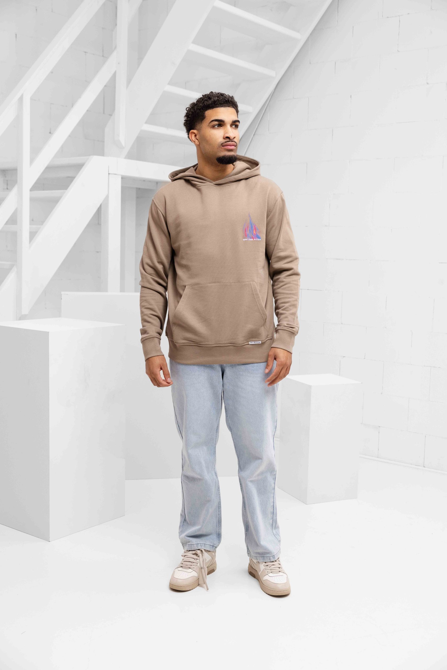 Off The Pitch Burning Flower Hoodie Heren Lichtbruin