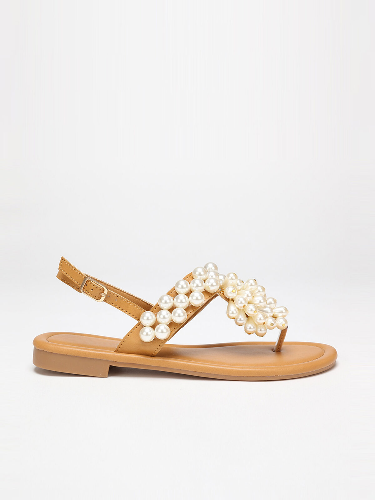 Nu-pieds à perles nacrées- Camel