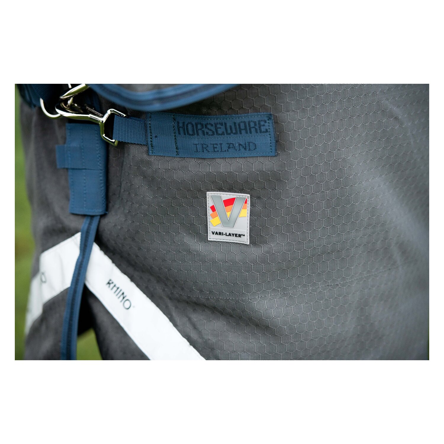 HORSEWARE Outdoor-/Weidedecke RHINO Hexstop Plus mit Vari-Layer - grey indigo