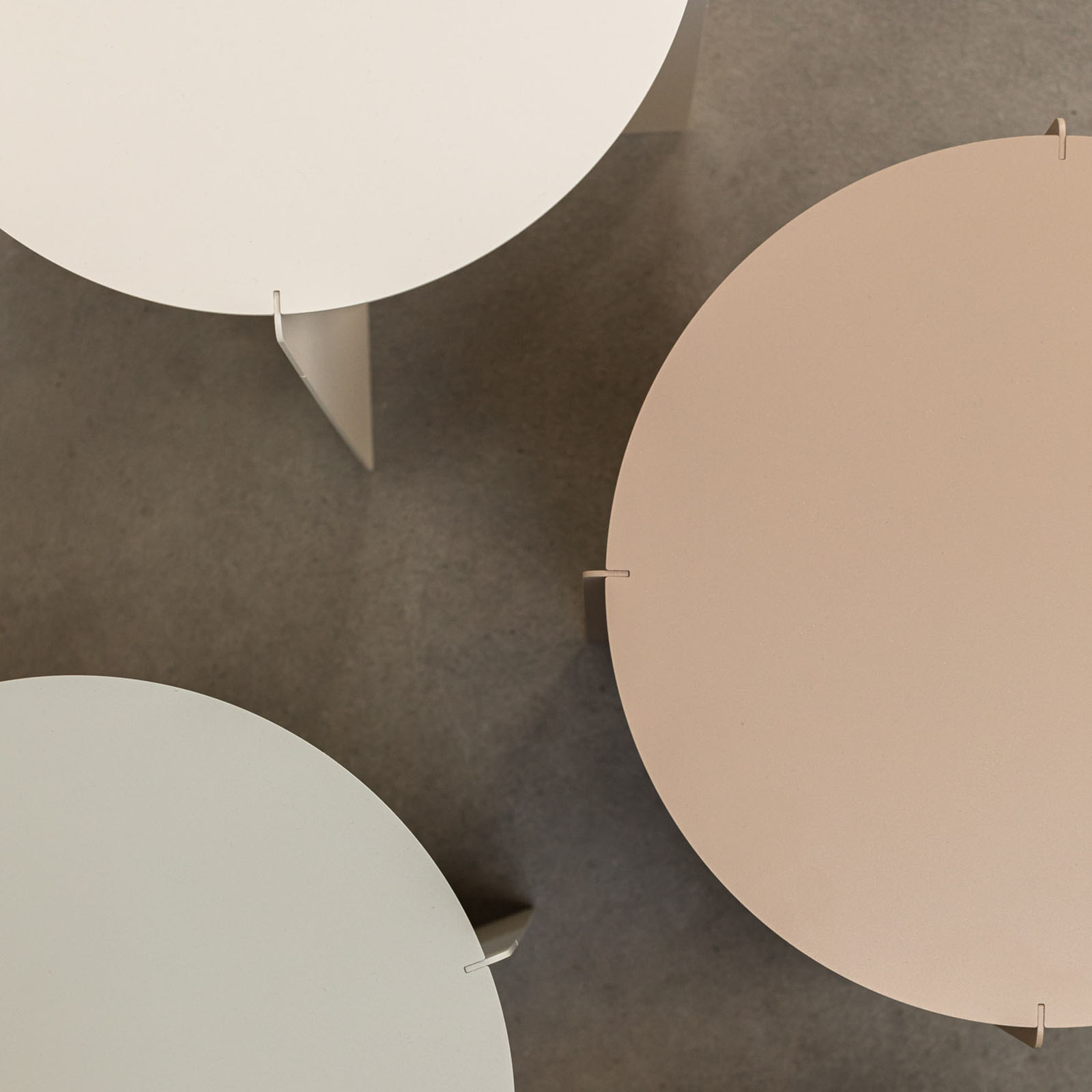 Sidetable °01 - Warm Grey