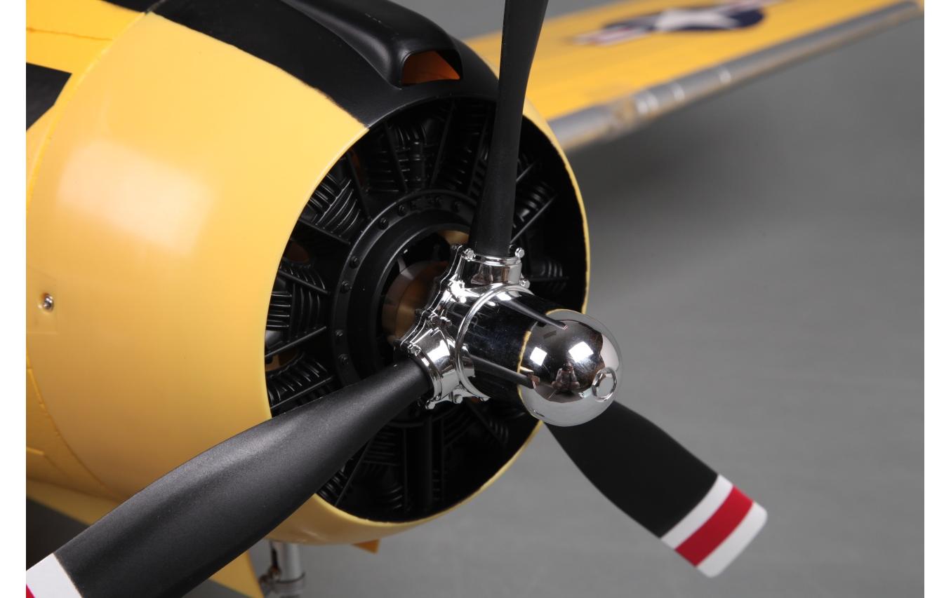 Warbird Trojan T-28D V4 1400 mm, gelb PNP<br>Detaillierter Scale Warbird mit elektrischem Einziehfahrwerk