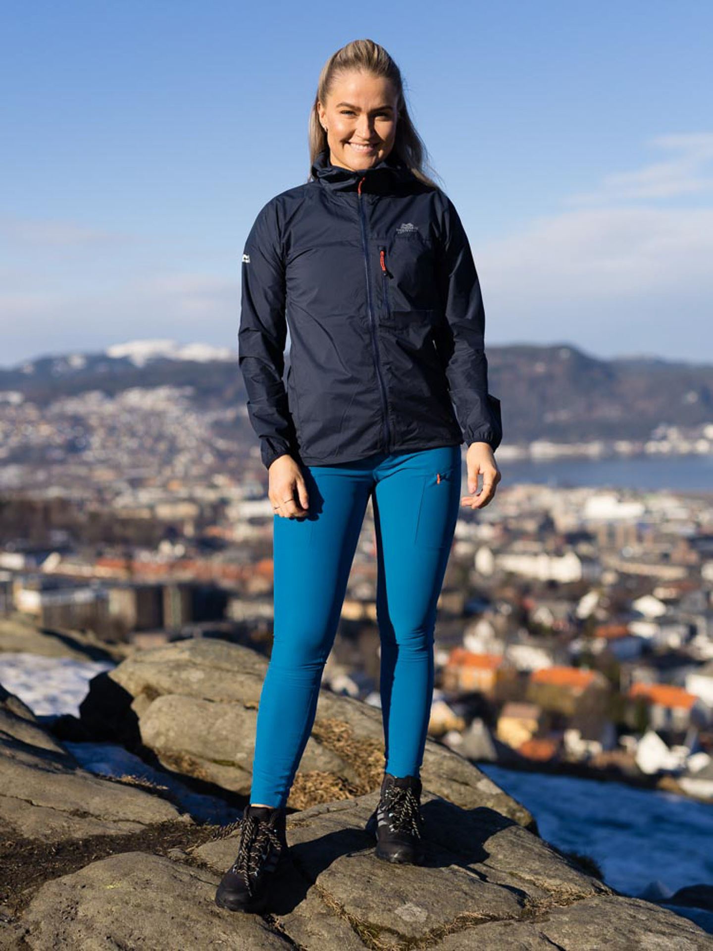 Aerofoil Full Zip Women`s Jacket