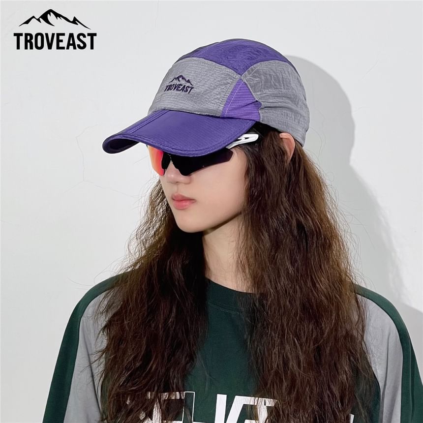 Trovelst - Lichtgewicht geborduurde pet