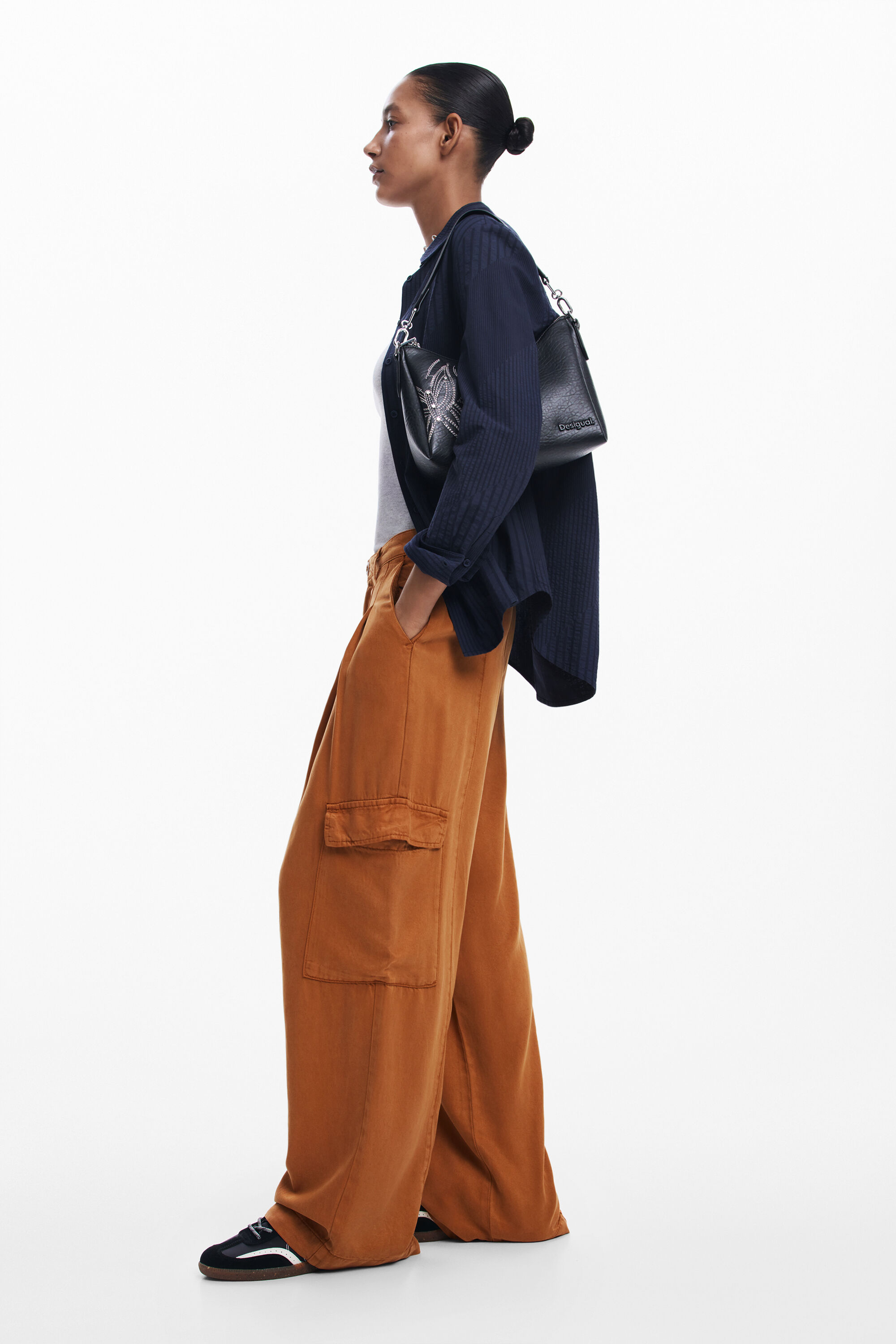 Pantalones carga fluidos
