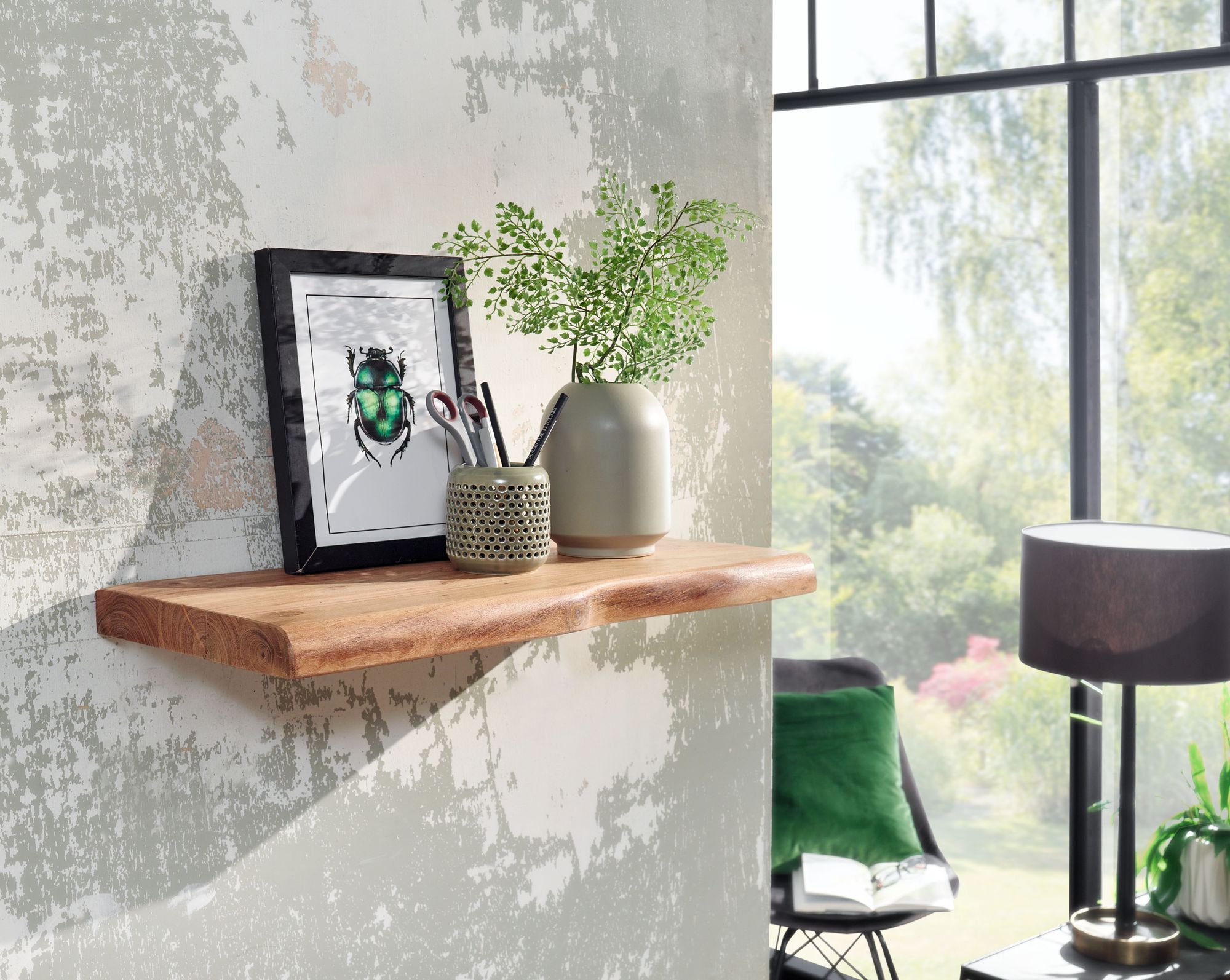 KADIMA DESIGN Landhausstil Hängeregal aus Massivholz Akazie, Rustikales Wandregal mit einzigartiger Baumkante