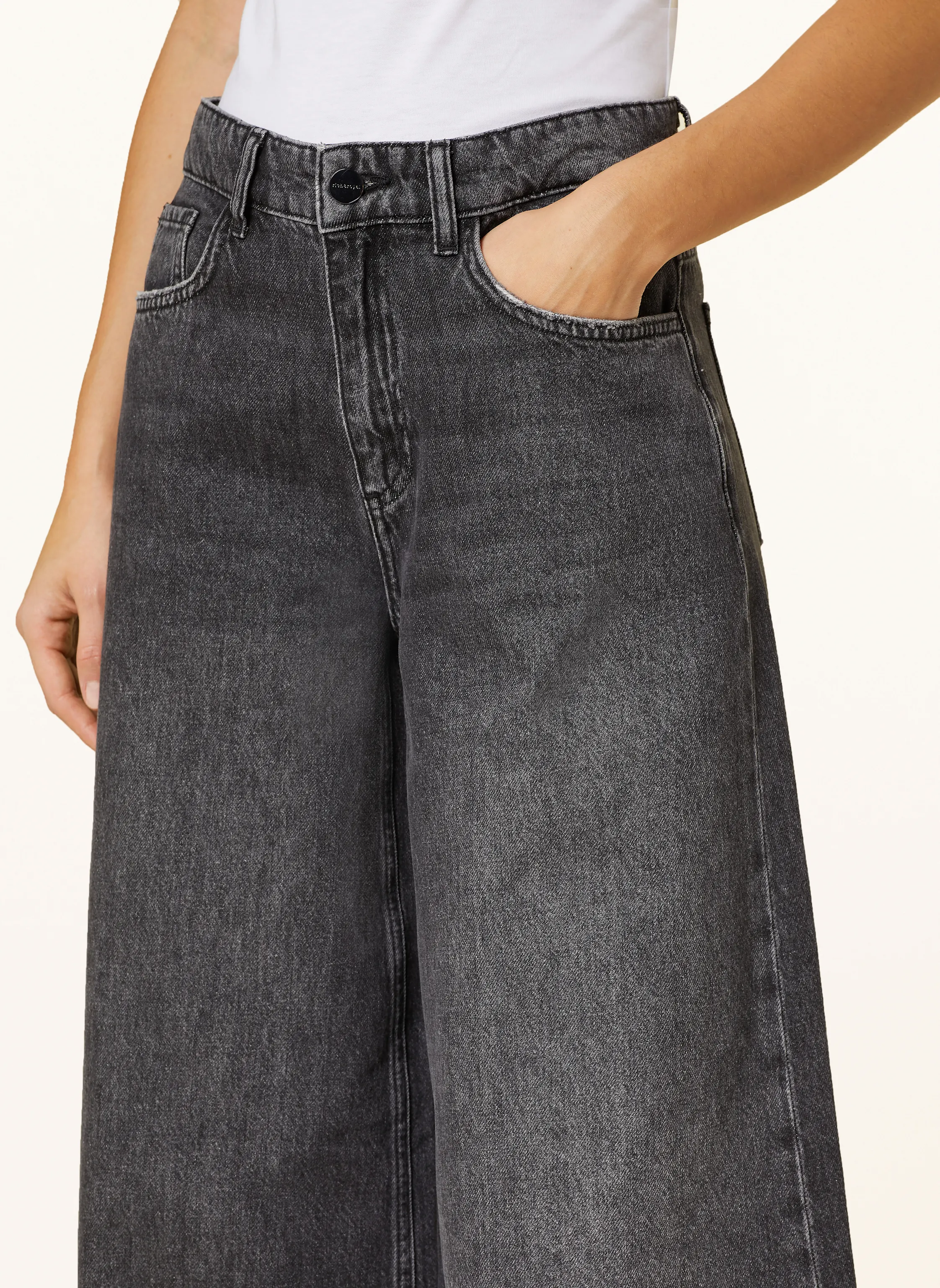 Rich & Royal Flared Jeans