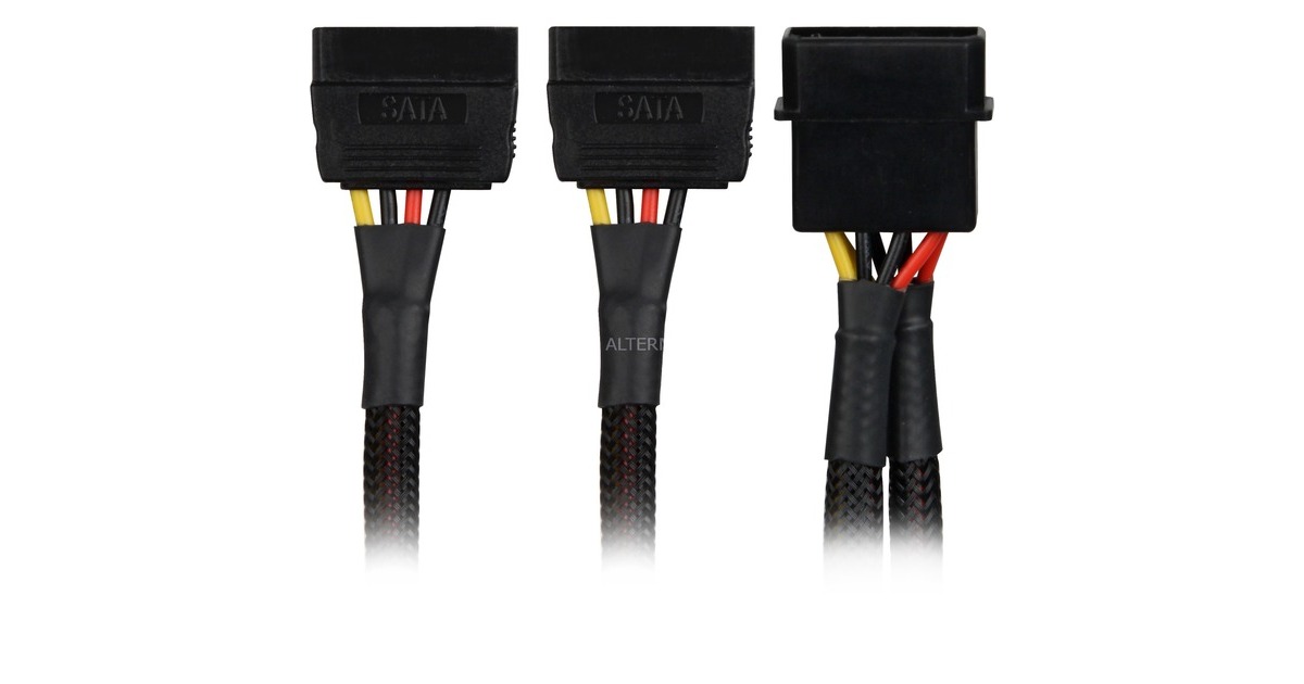SharkoonSata Y- Stroomadapter  (Zwart)