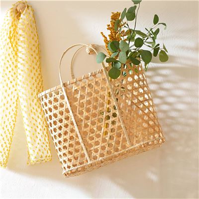 Panier tressé en bambou