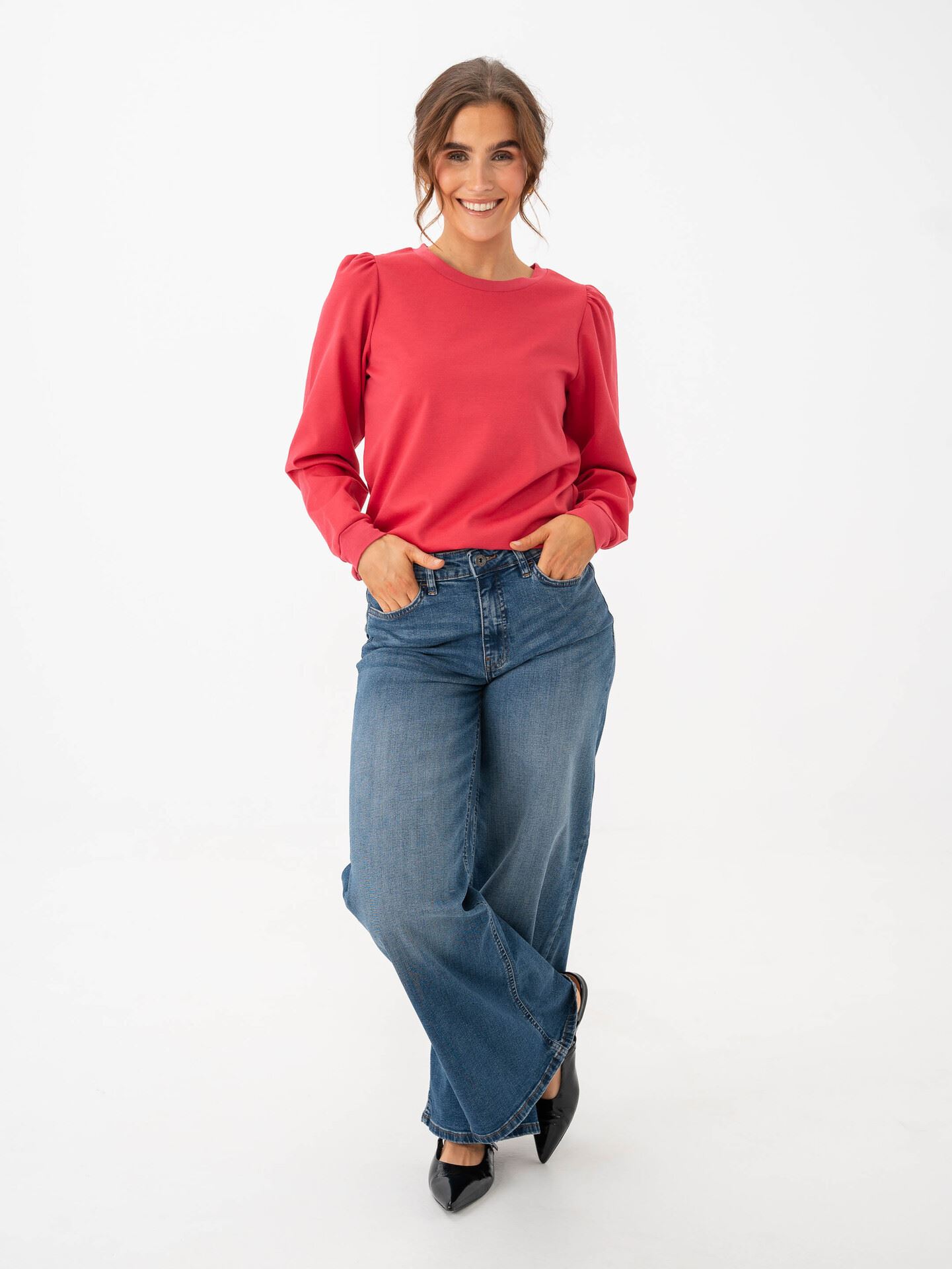 x GI Exclusive Kate Sweater
