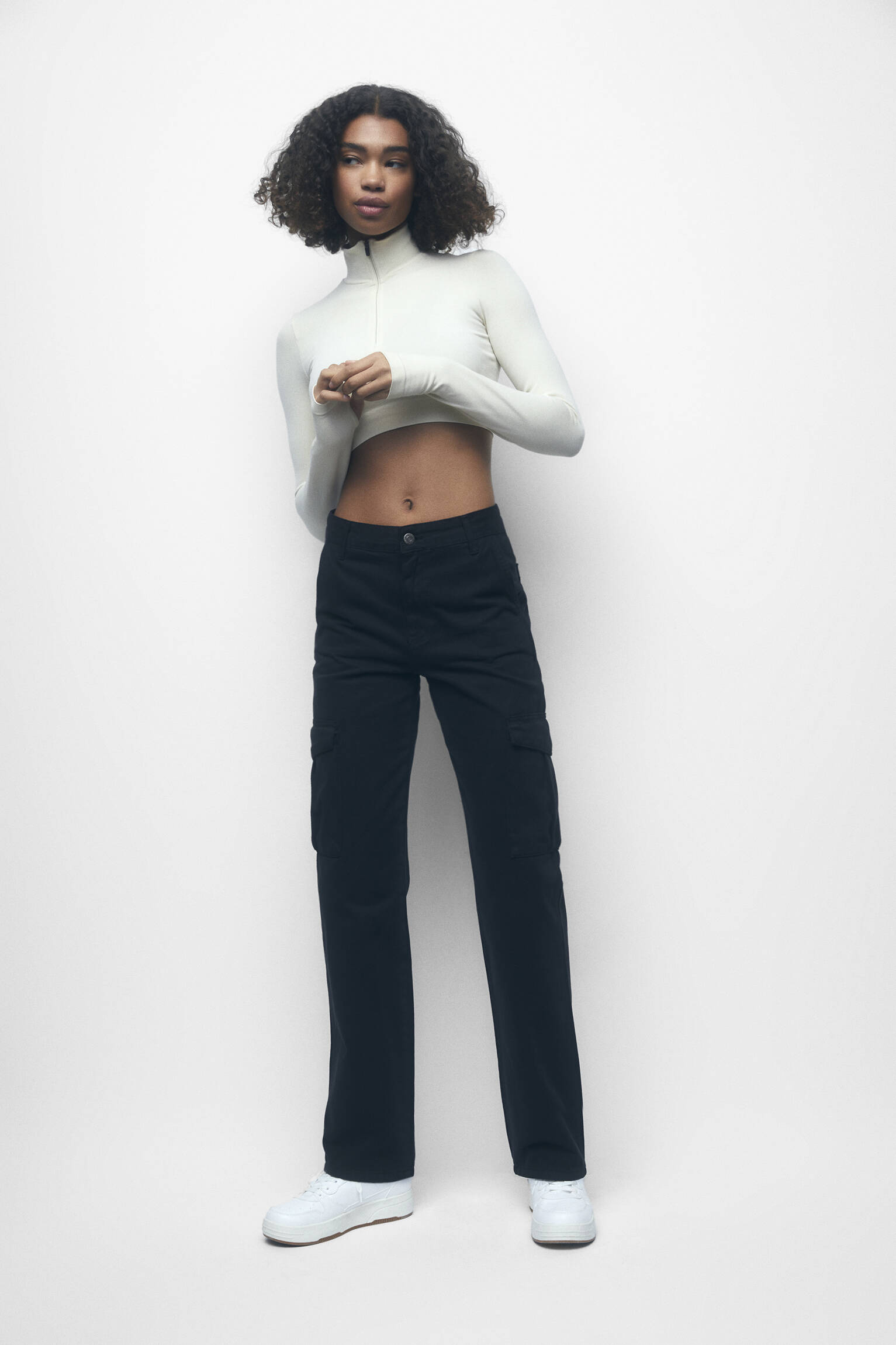 CALÇA CARGO RETA - PRETA