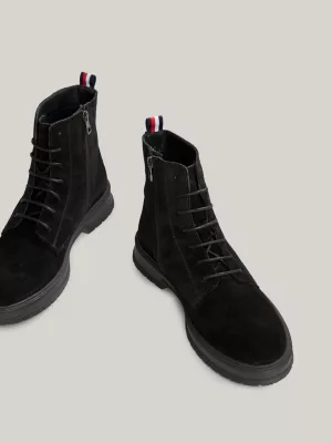 Botas de tornozelo de camurça com cadarço