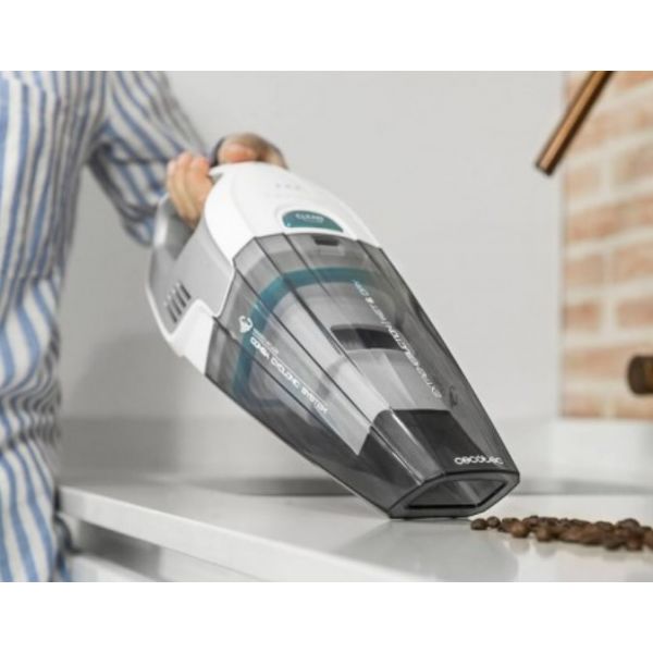 Cecotec Conga Immortal ExtremeSuction 7.4v Hand