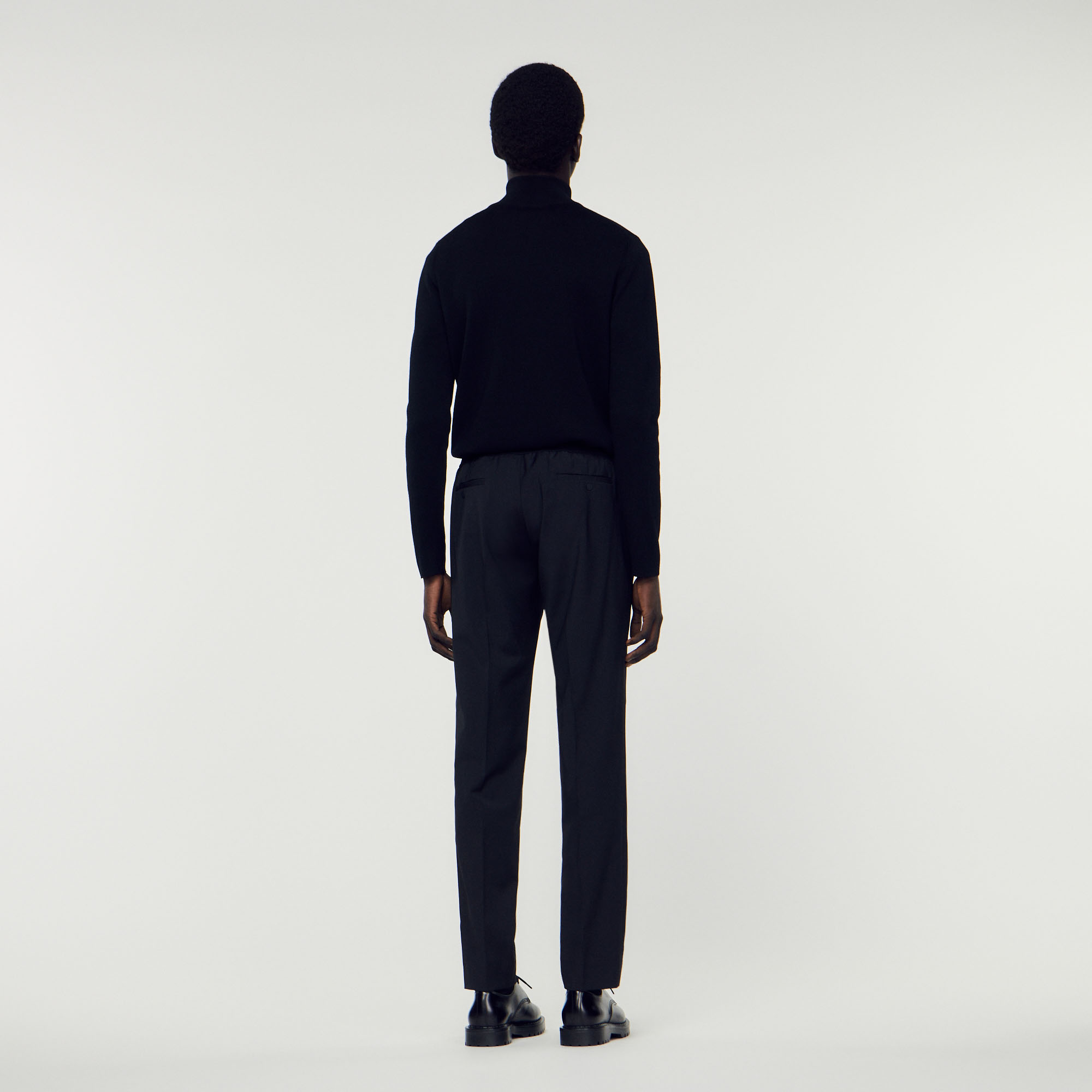 Pantalon á ceinture elastiquee