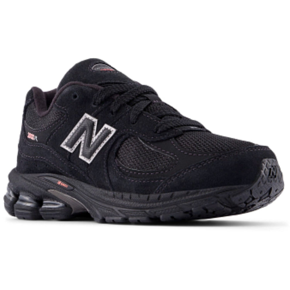 Køb New Balance Black 2002 Kids Lace Sneakers