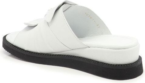 78048 LA MODERNISTE