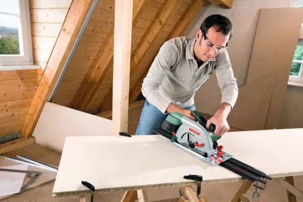 Bosch Rundsav M/føringsskinne PKS 66 AF, 1600W