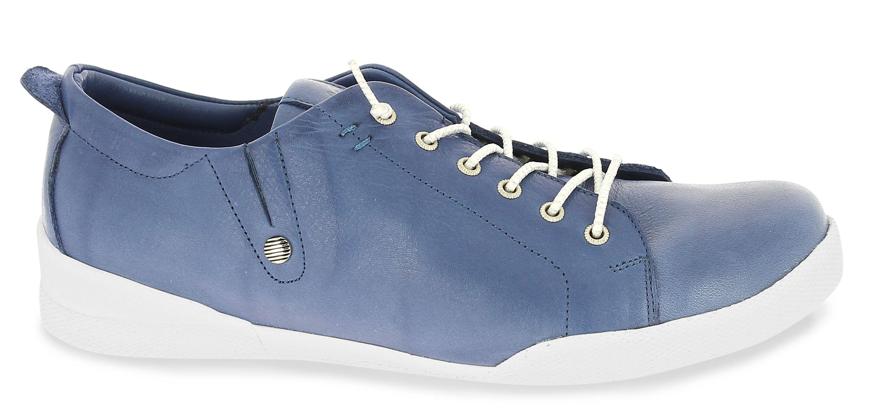 Schnürschuhe mit elastischer Schnürung
