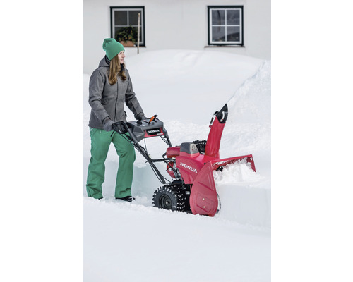HONDA HSS 760A W benzine sneeuwruimer met wendbare wielen en hydrostatische aandrijving