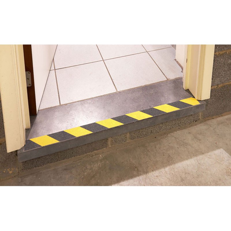 Adhésif de marquage anti-dérapant largeur 50 mm x longueur 5 m