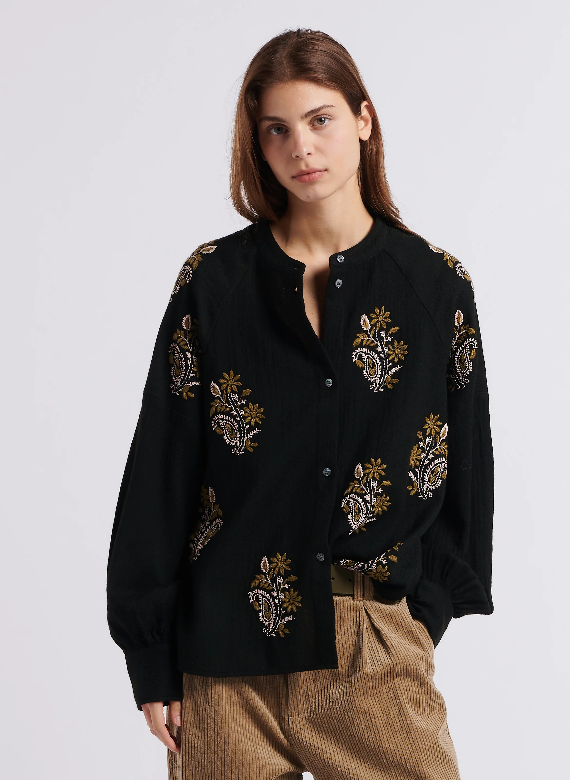 HIPPY - Blouse ample col rond brodée en coton | Noir