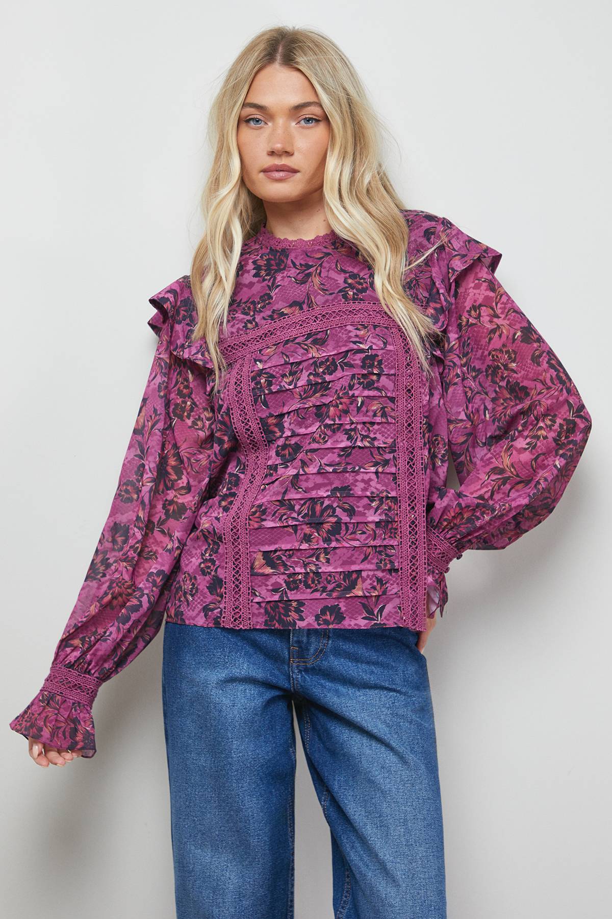 Oasis Blouse Bohème à Détails Plissés et Finitions Dentelle Imprimée