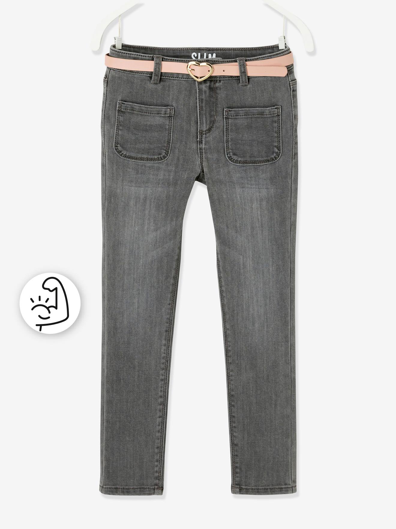 Calça jeans indestrutível e um cinto estiloso, para uma garota que curte maconha.