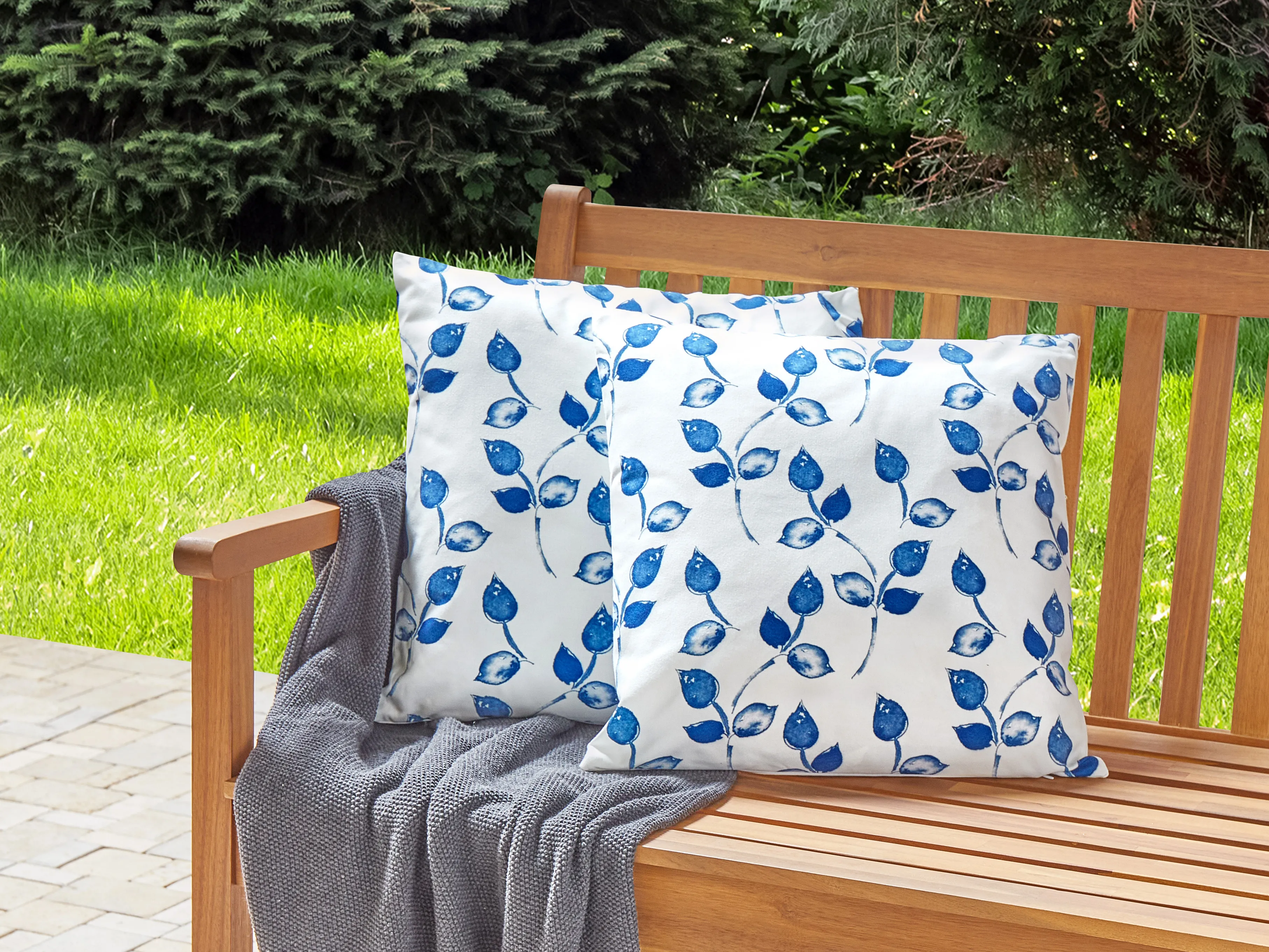 Set van 2 tuinkussens TORBORA bladpatroon 45 x 45 cm Wit Blauw