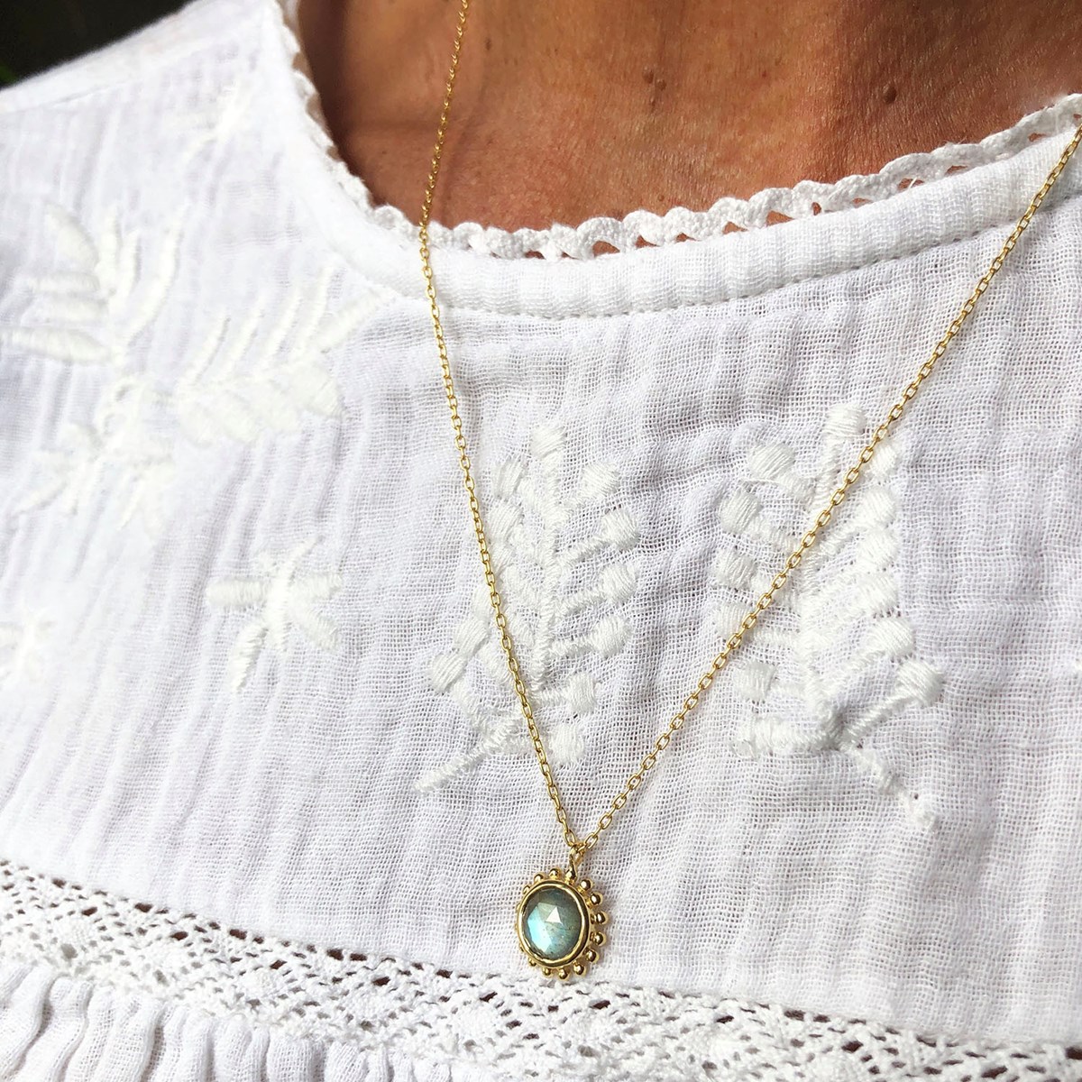 Collier Surya Grand Soleil et Labradorite
