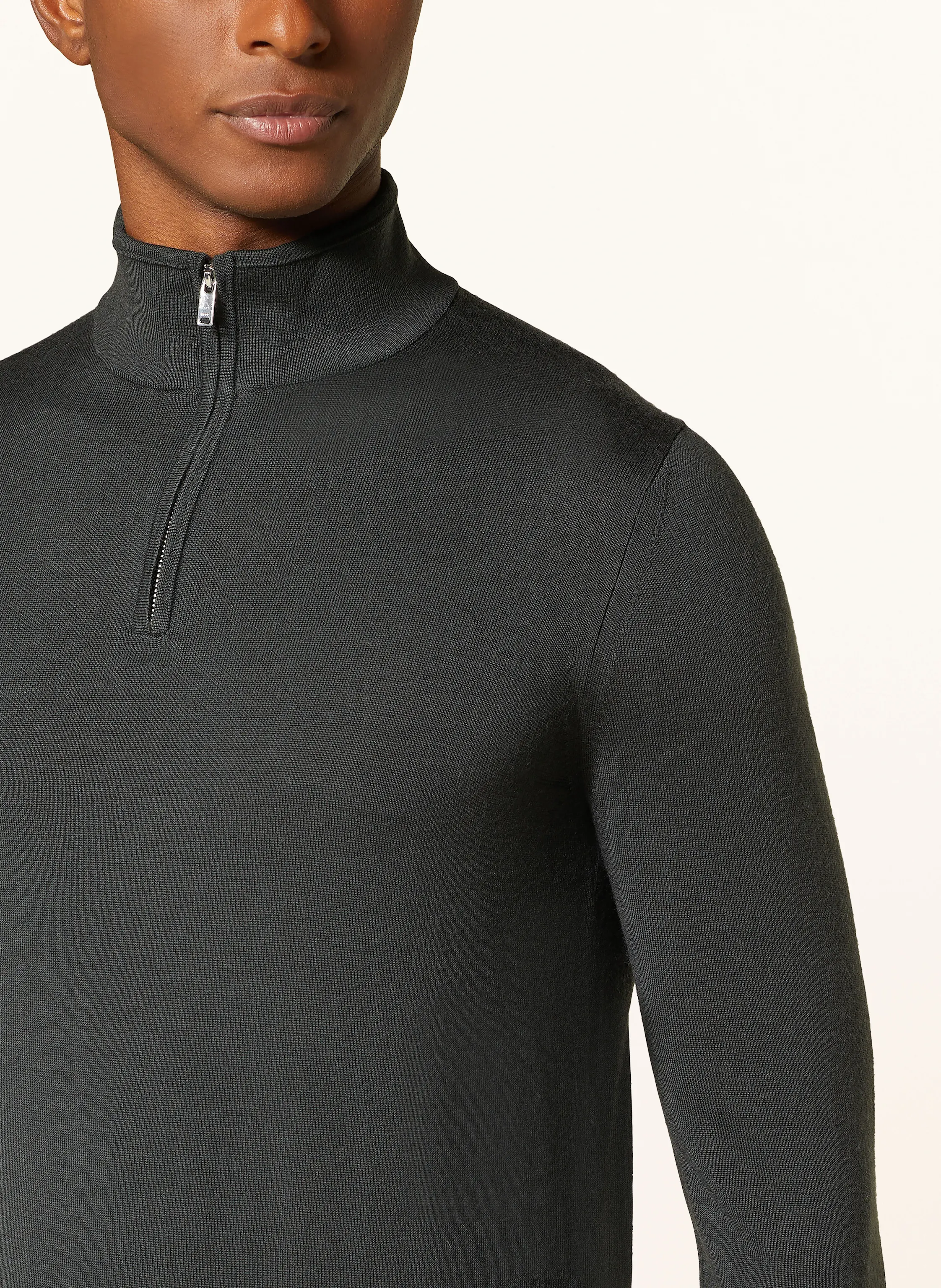 REISS Troyer BLACKHALL aus Merinowolle