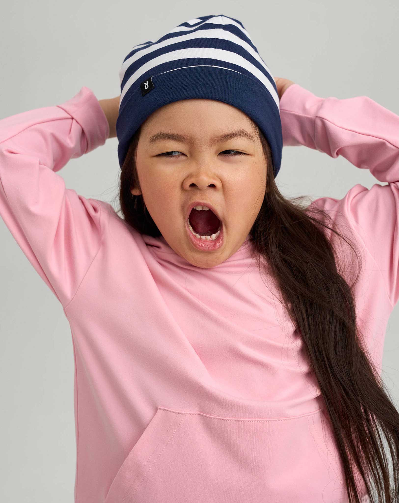 Wende-Beanie TANSSI gestreift in navy