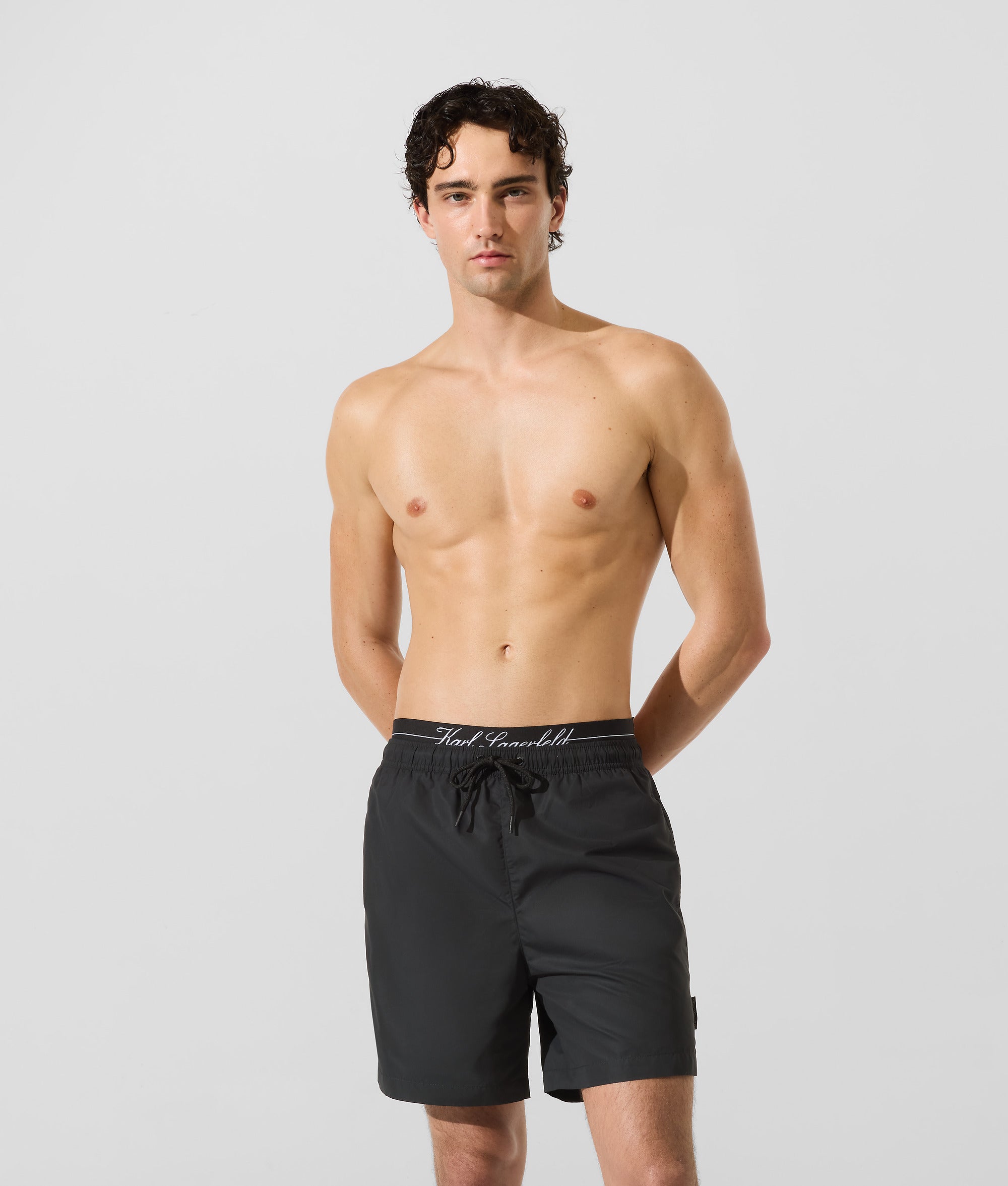Gemiddelde boardshorts met dubbele tailleband