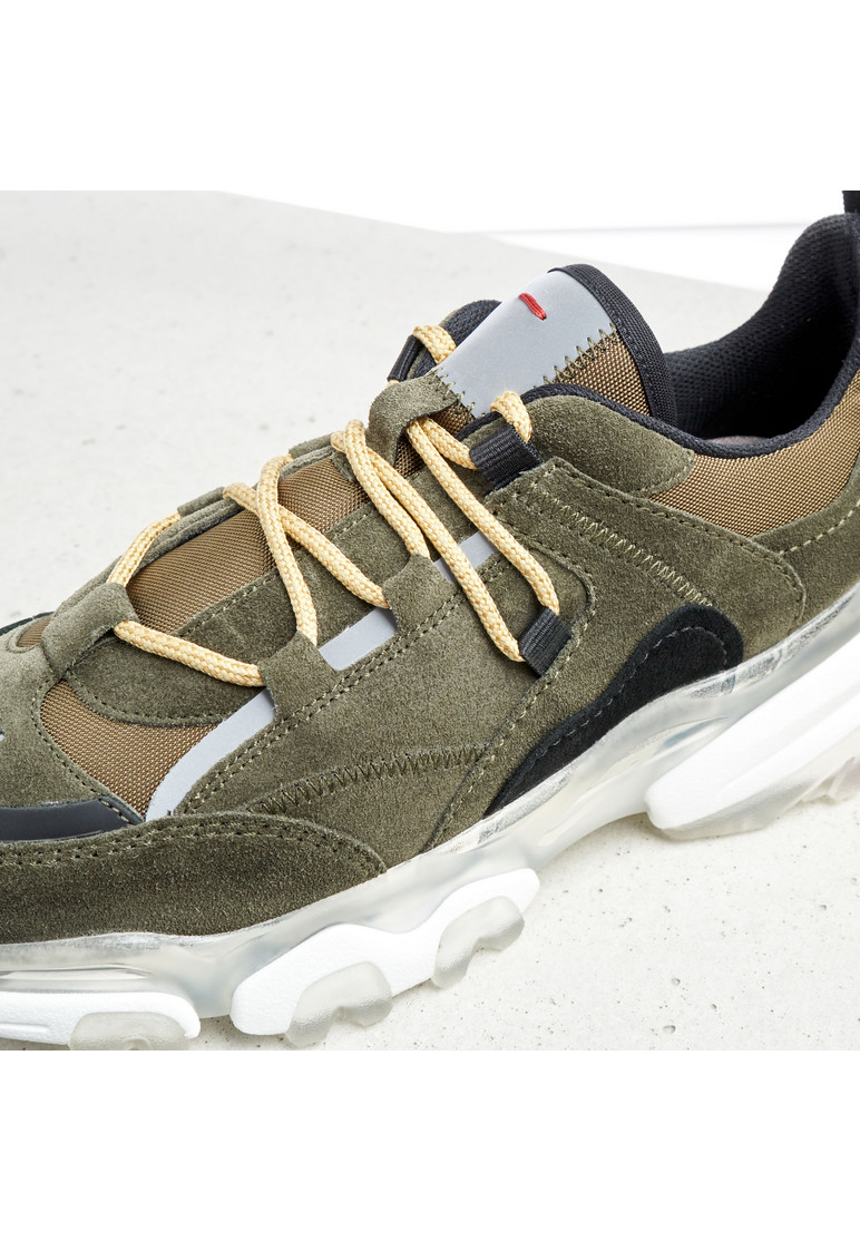 SNEAKER Grün