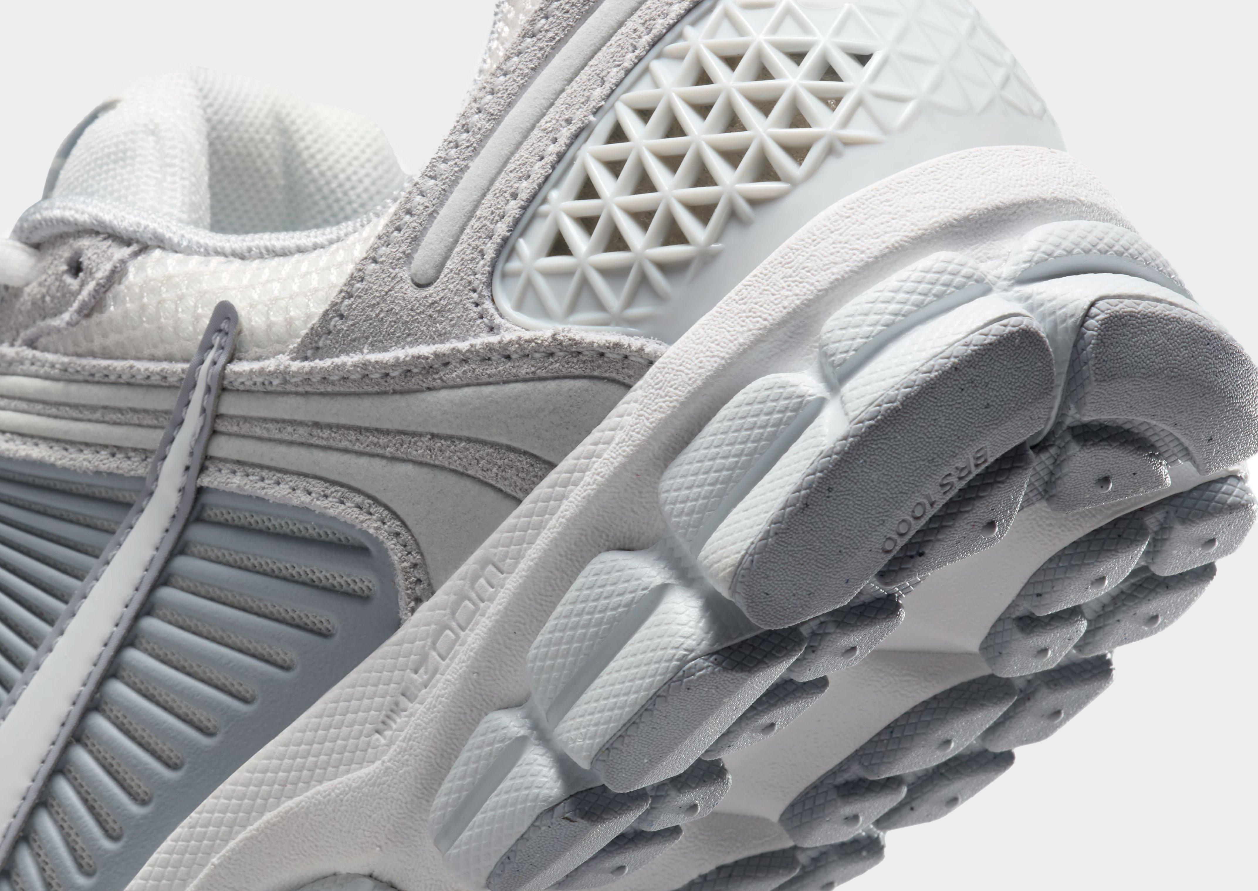 Nike Zoom Vomero 5 Women's