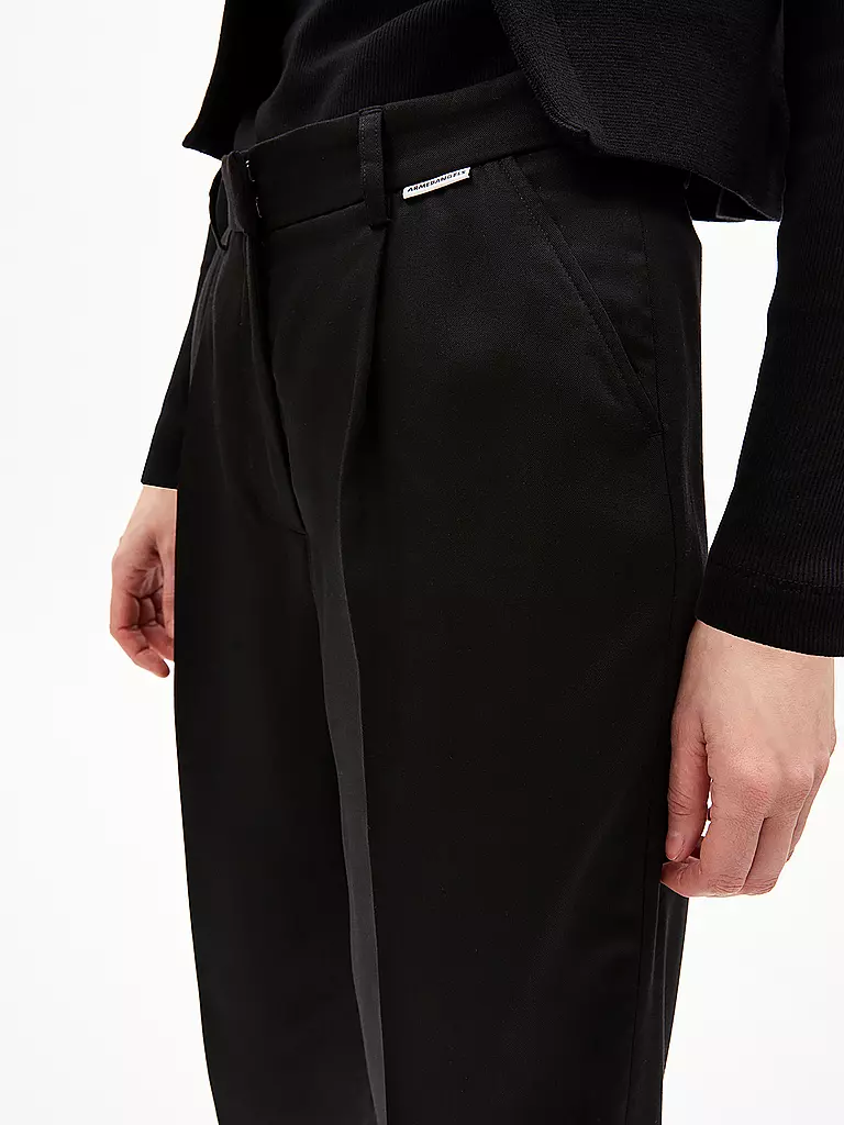 ARMEDANGELS Hose Tapered Fit SANDRINAA schwarz
