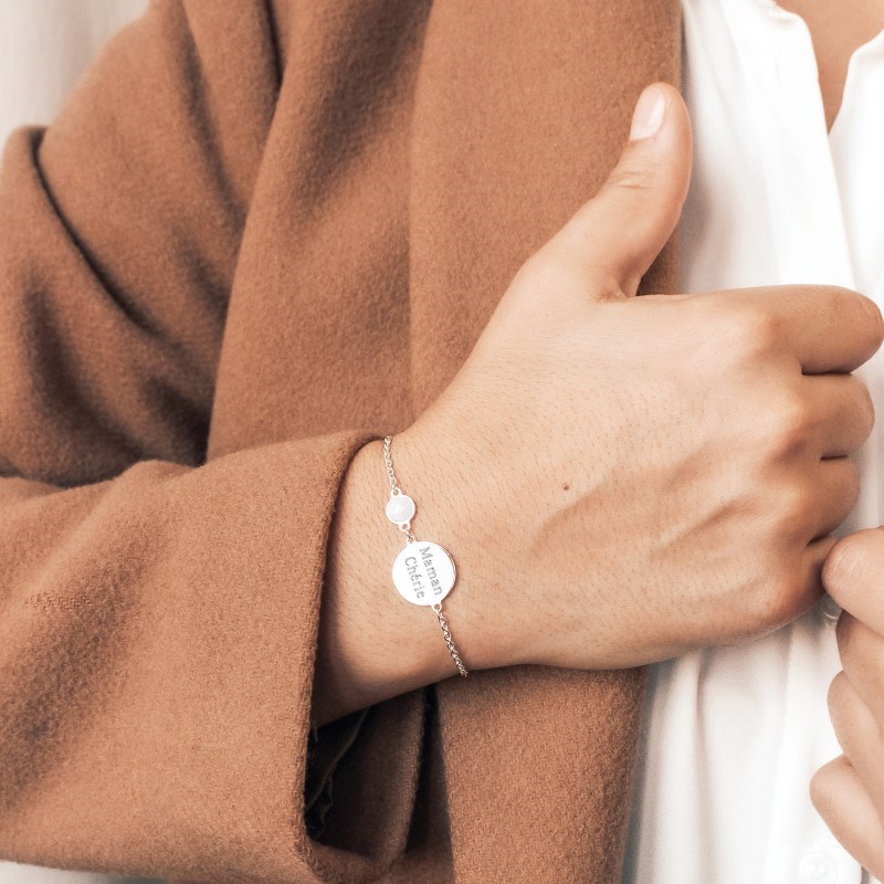 Bracelet chaine médaille et nacre blanche argent 925 femme - gravure BE HAPPY