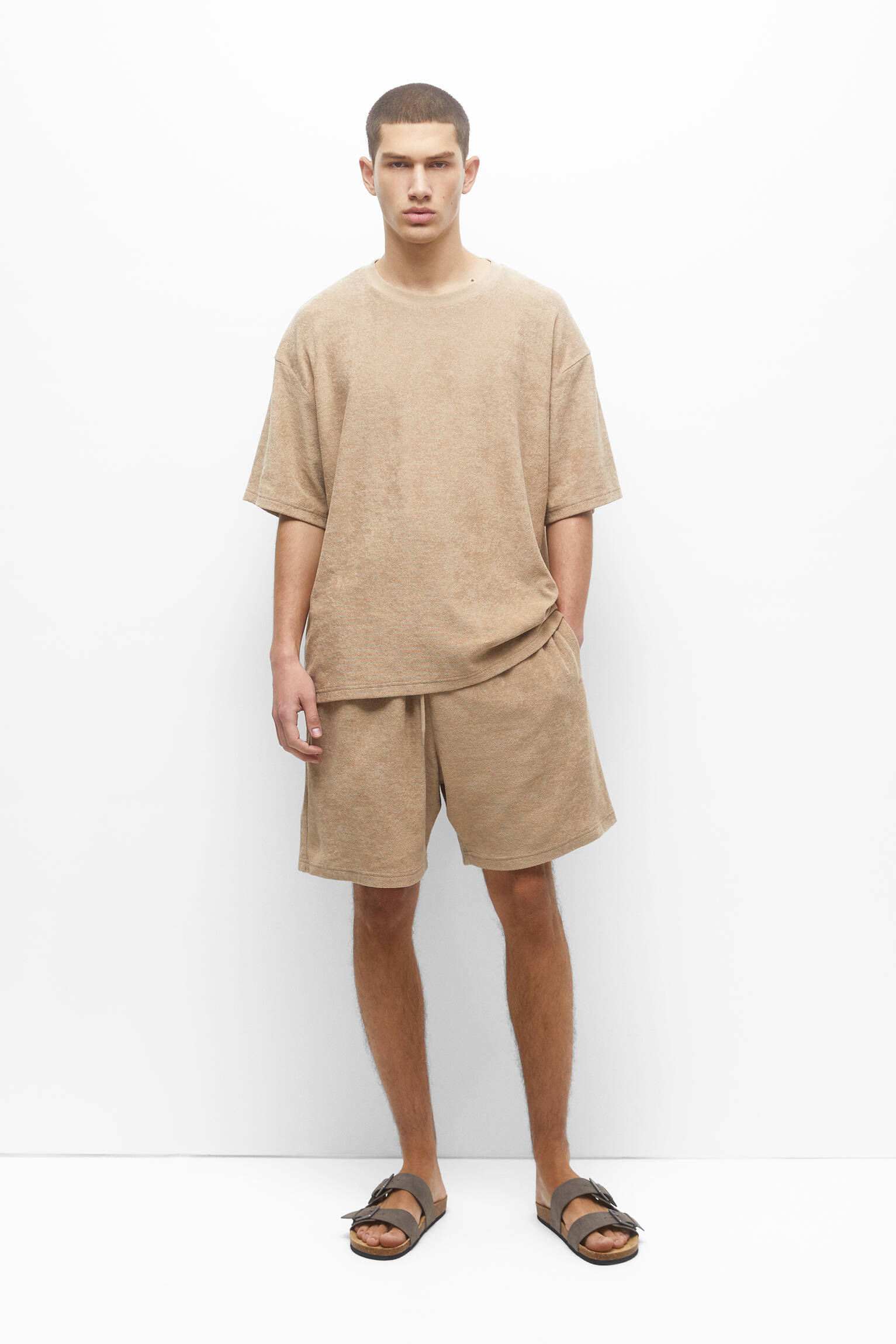 BERMUDA JOGGER - TAN