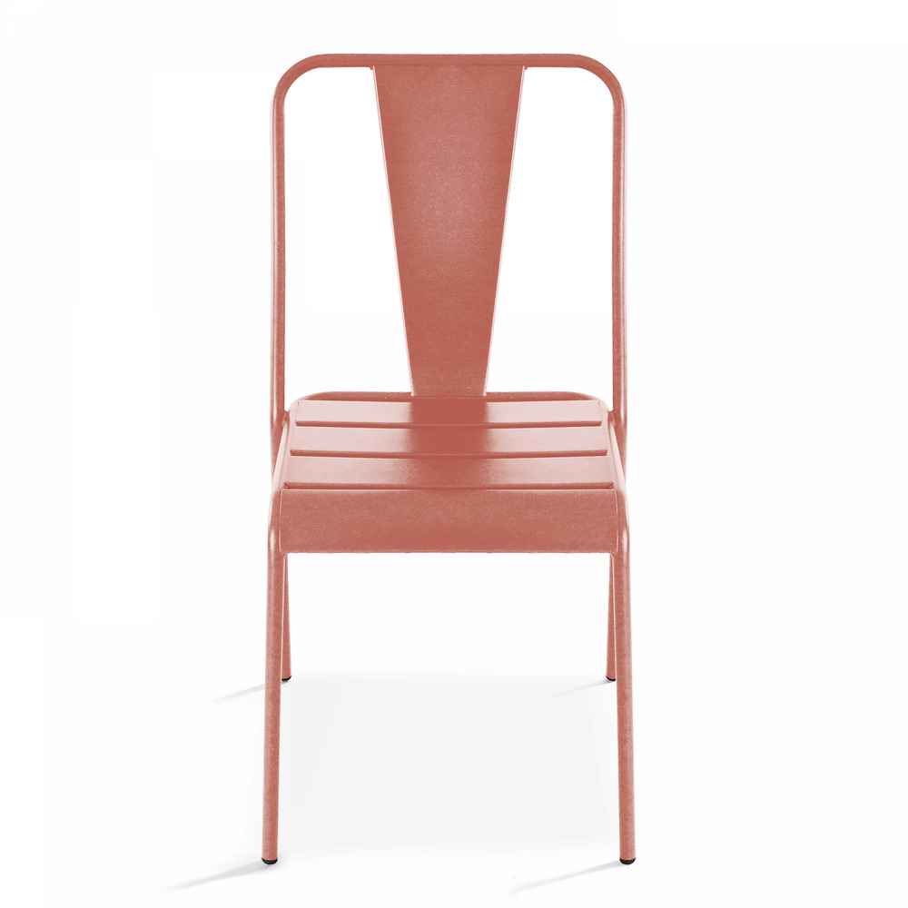 Chaise en métal argile
