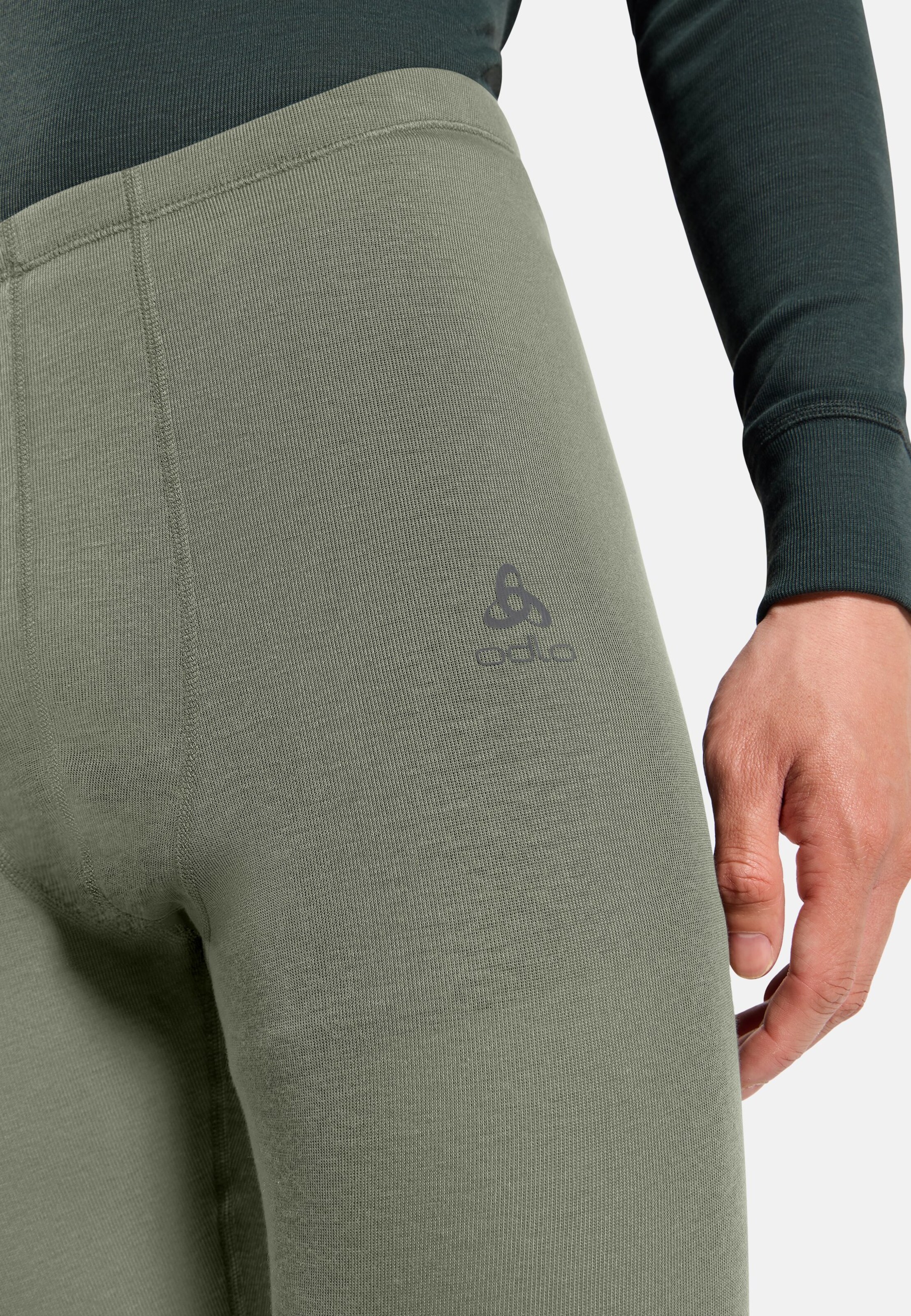 Active Warm Base Layer Tights in shadow