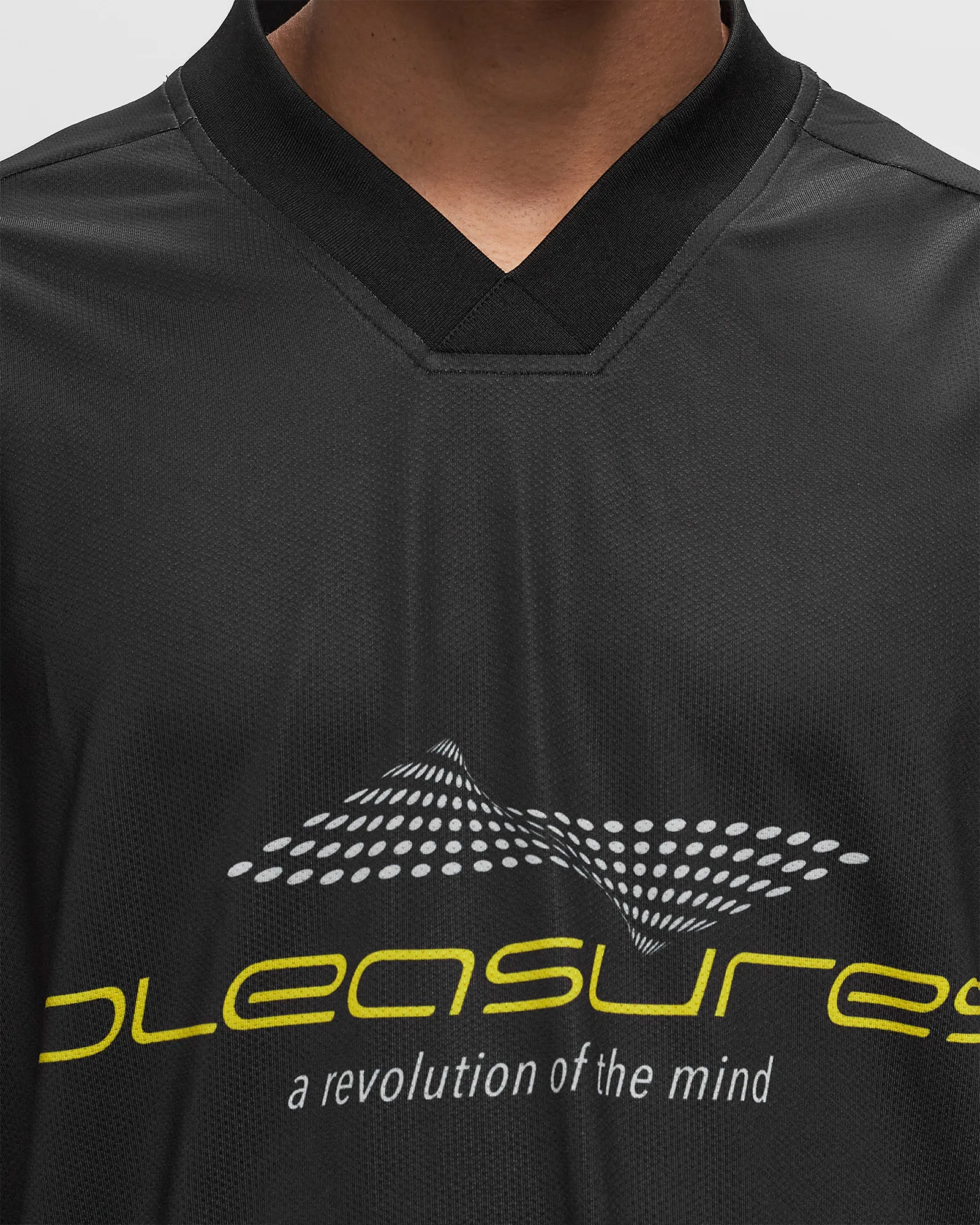 Pleasures MIND SOCCER JERSEY