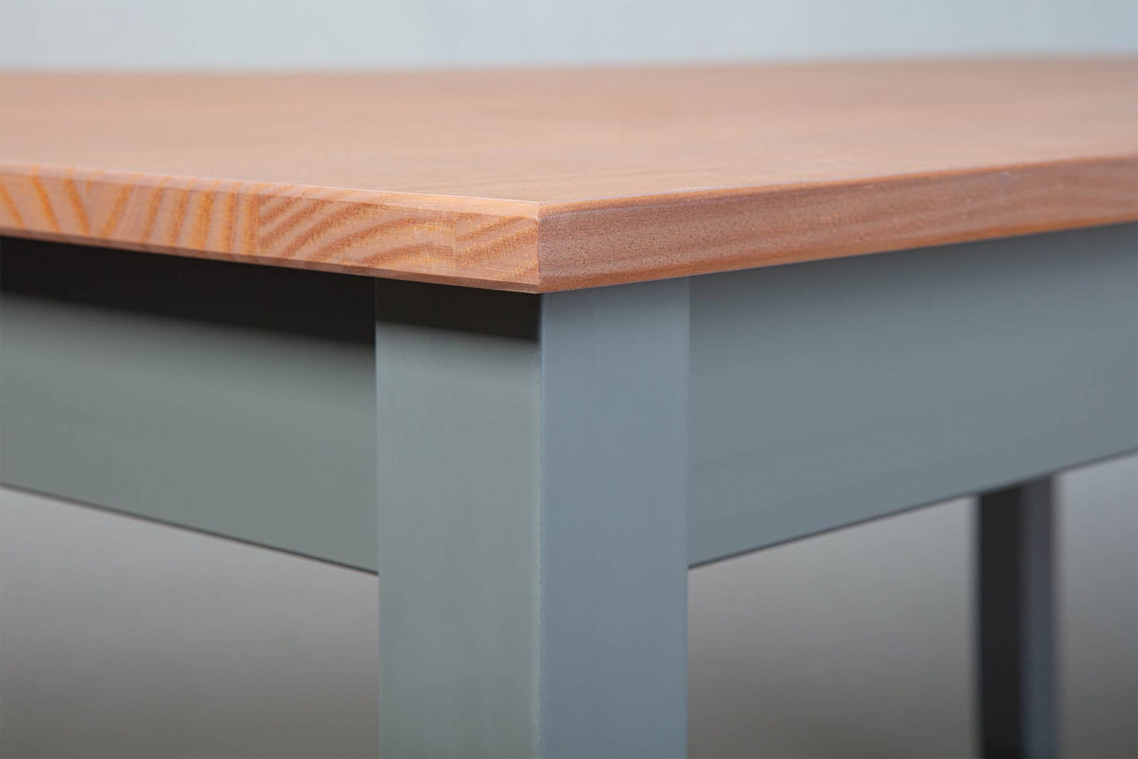 CASAVANTI Esstisch NICLAS 1.1 160x90x75 cm Massivholz grau/braun