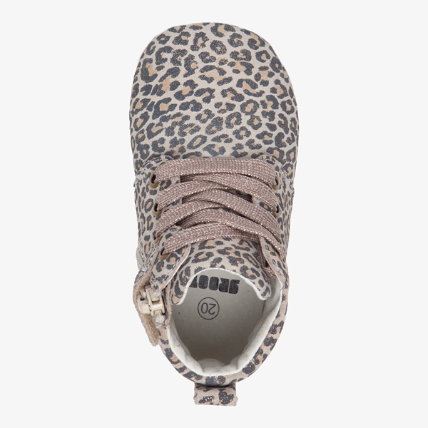 Groot leren babyschoenen met luipaardprint