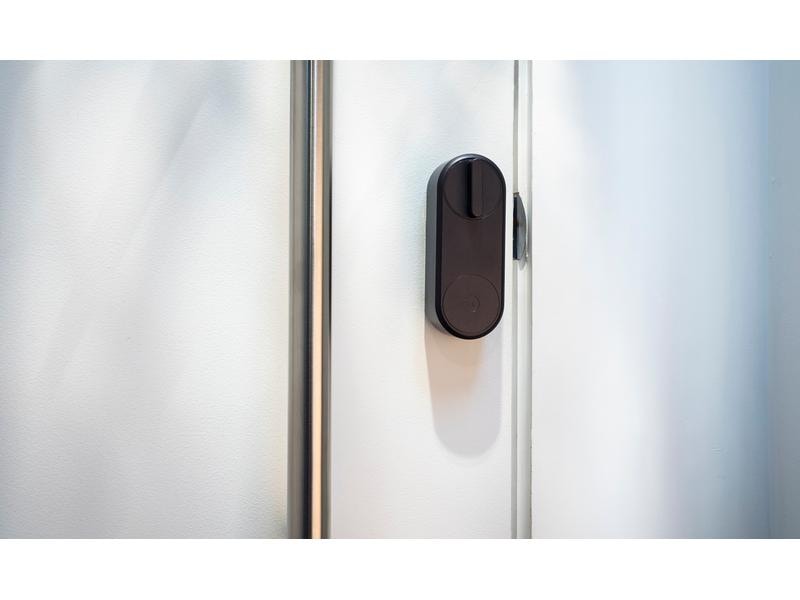 Yale Linus Smart Lock EU Schwarz Smart Türschloss für 17 mm EURO Schlosszylinder
