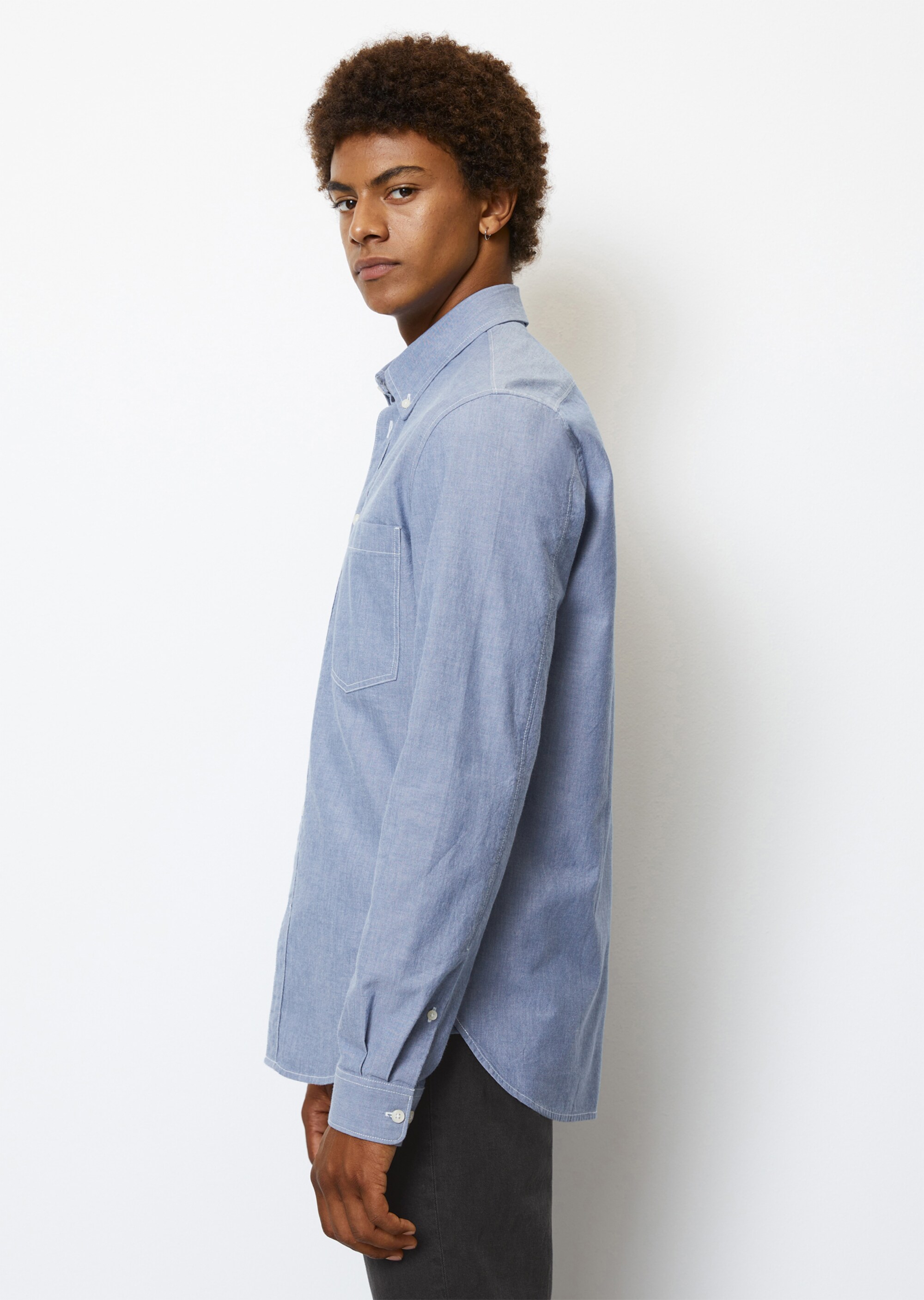 Chambray-Hemd regular mit Button-Down-Kragen