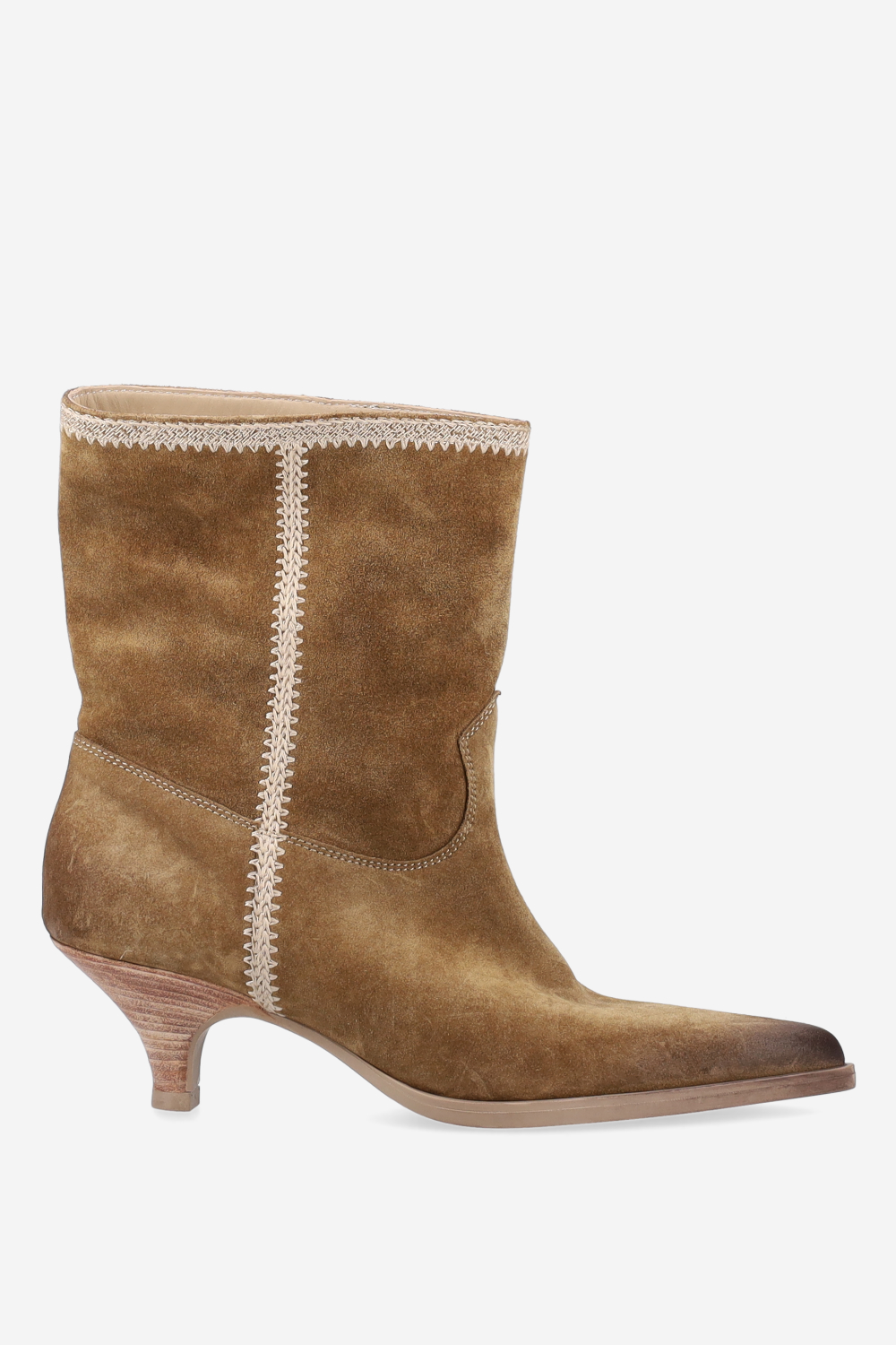 Pointed-toe suede ankle boots