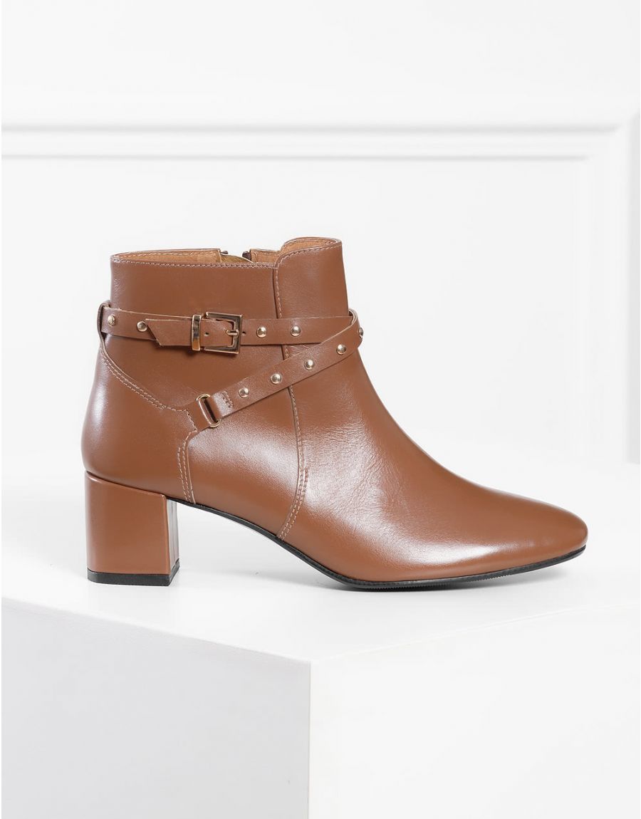 Bottines camel talons